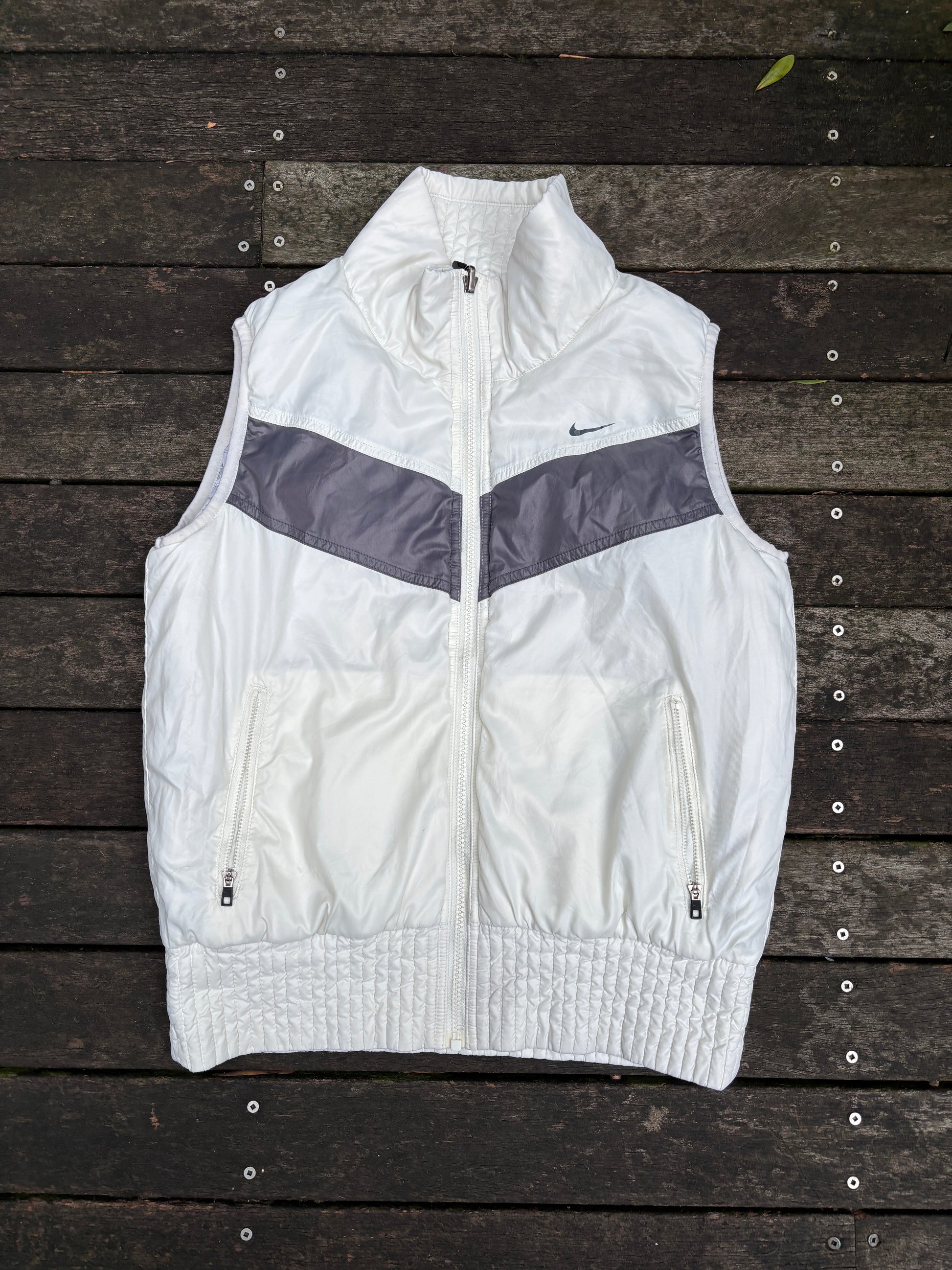 Reversible Nike Puffer Vest Size L White
