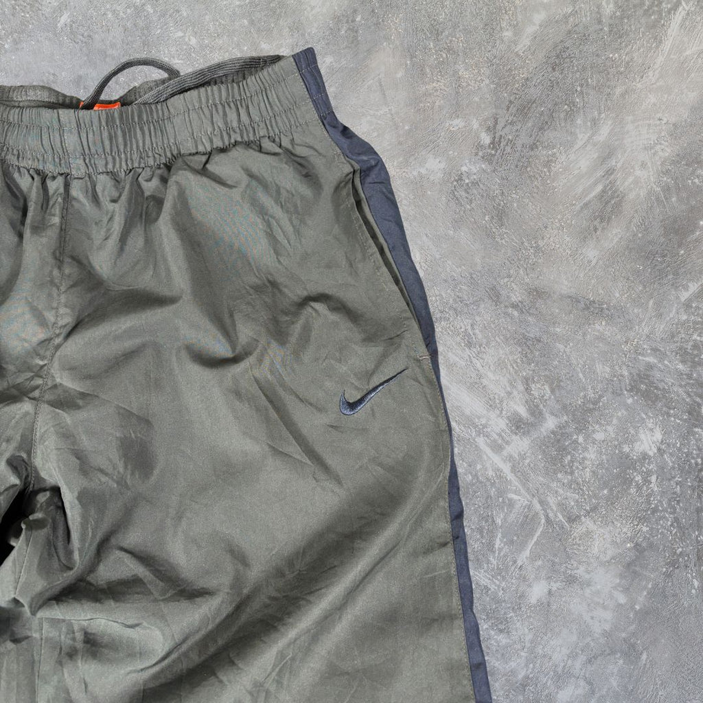 Vintage Y2K Nike Track Pants Size M Grey Navy Detail Straight Leg Classic Windbreaker