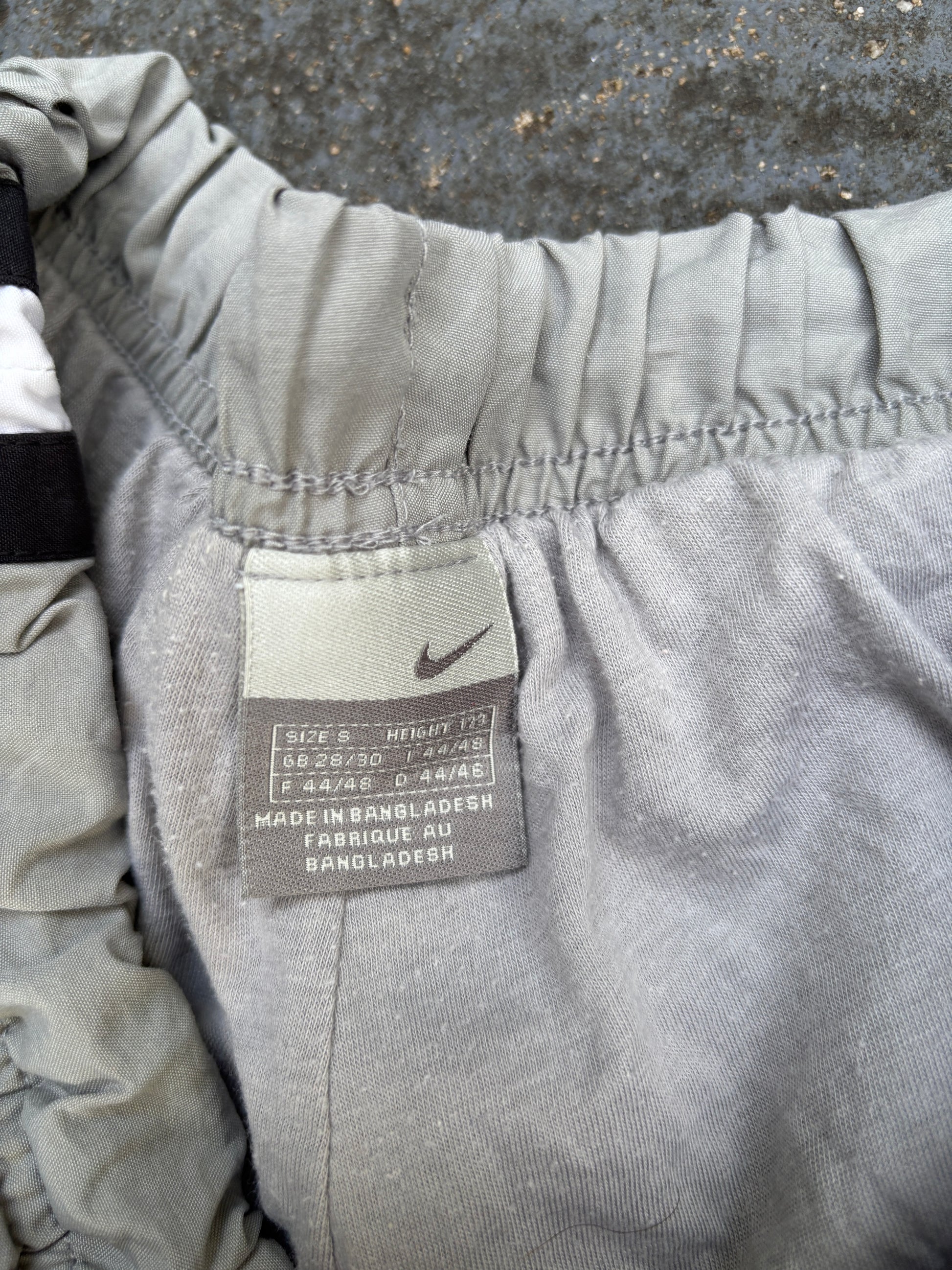 Vintage Y2K Nike Track Pants Size S Grey Black Detail Bungee Waist Cuff Windbreakers