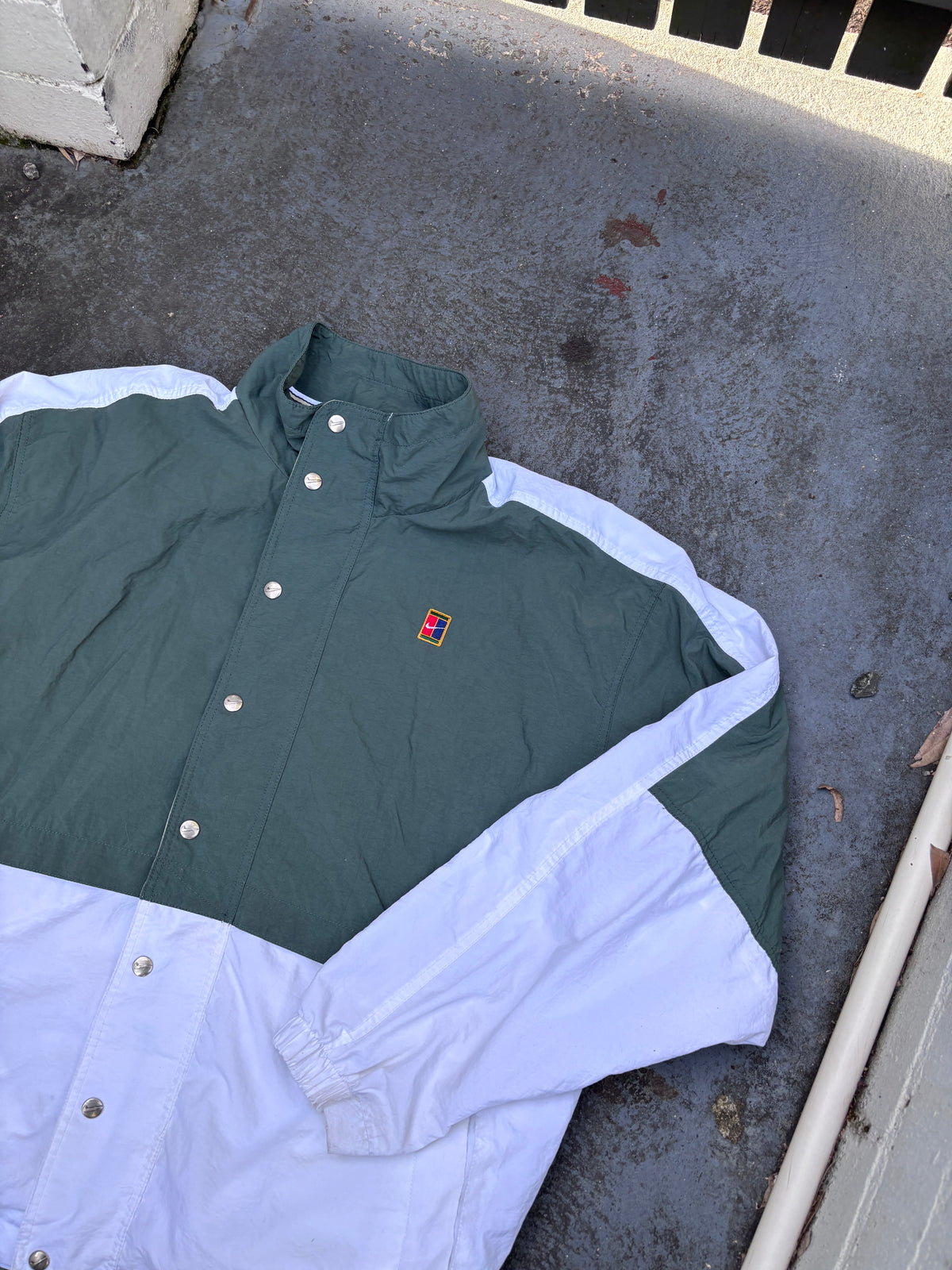 Vintage 90s Nike Court Jacket Men’s XL White Green Logo Swoosh Classic Windbreaker