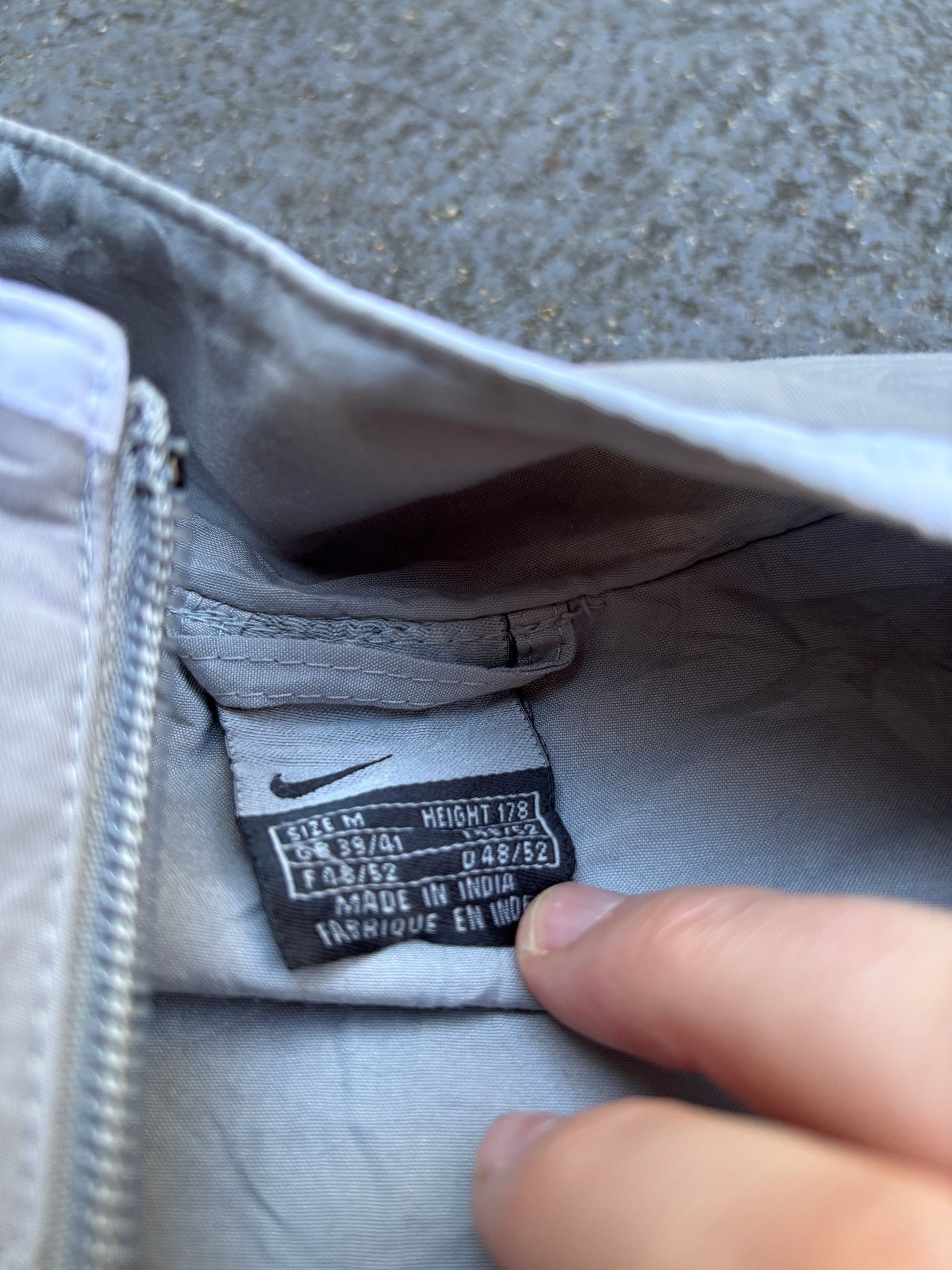 Vintage Y2K Nike Track Jacket Size M Grey White Red Swoosh Logo Classic Windbreaker