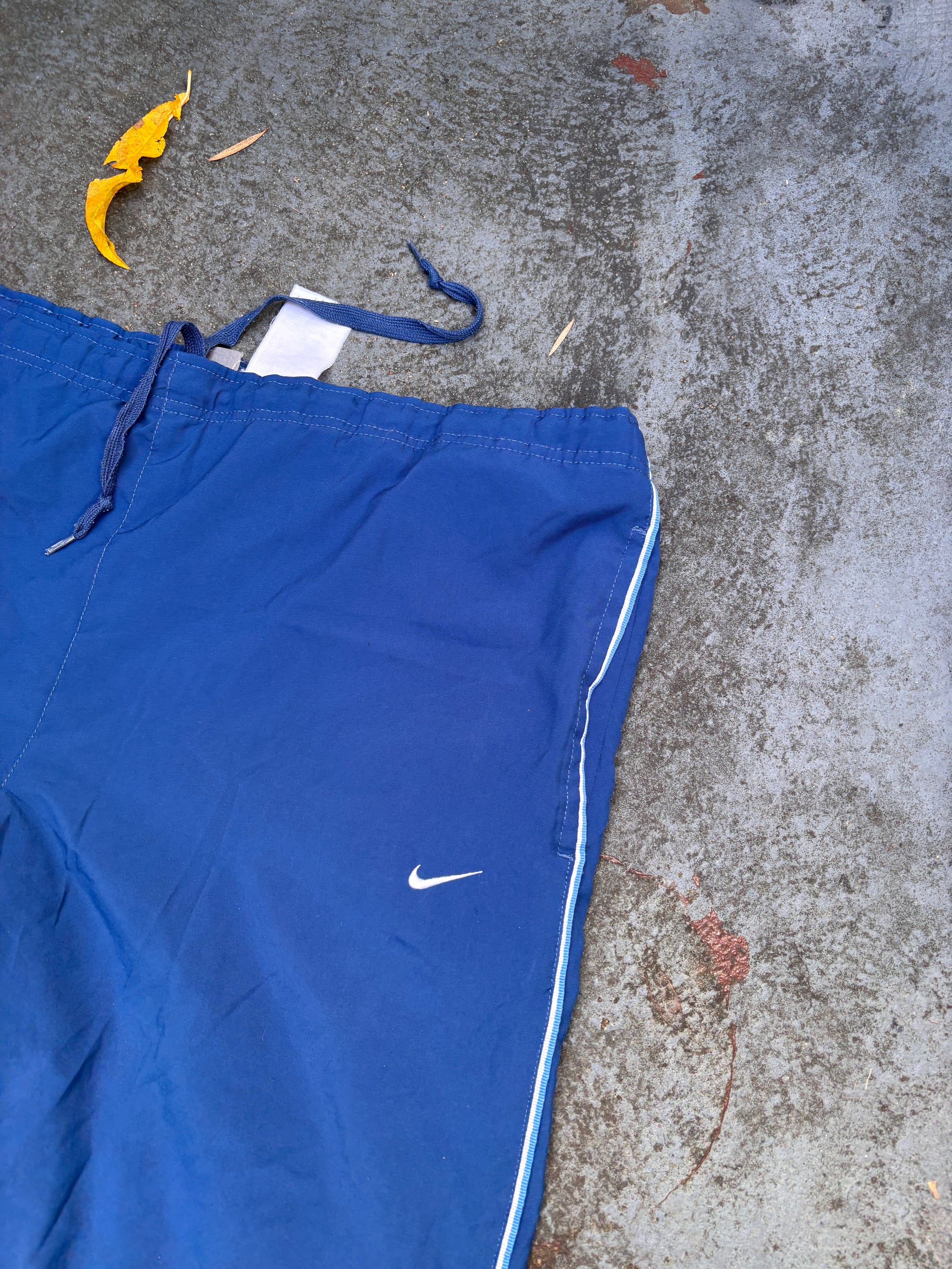 Vintage Y2K Nike Tracksuit Set Size XL White Blue Detail Jacket Blue Track Pants