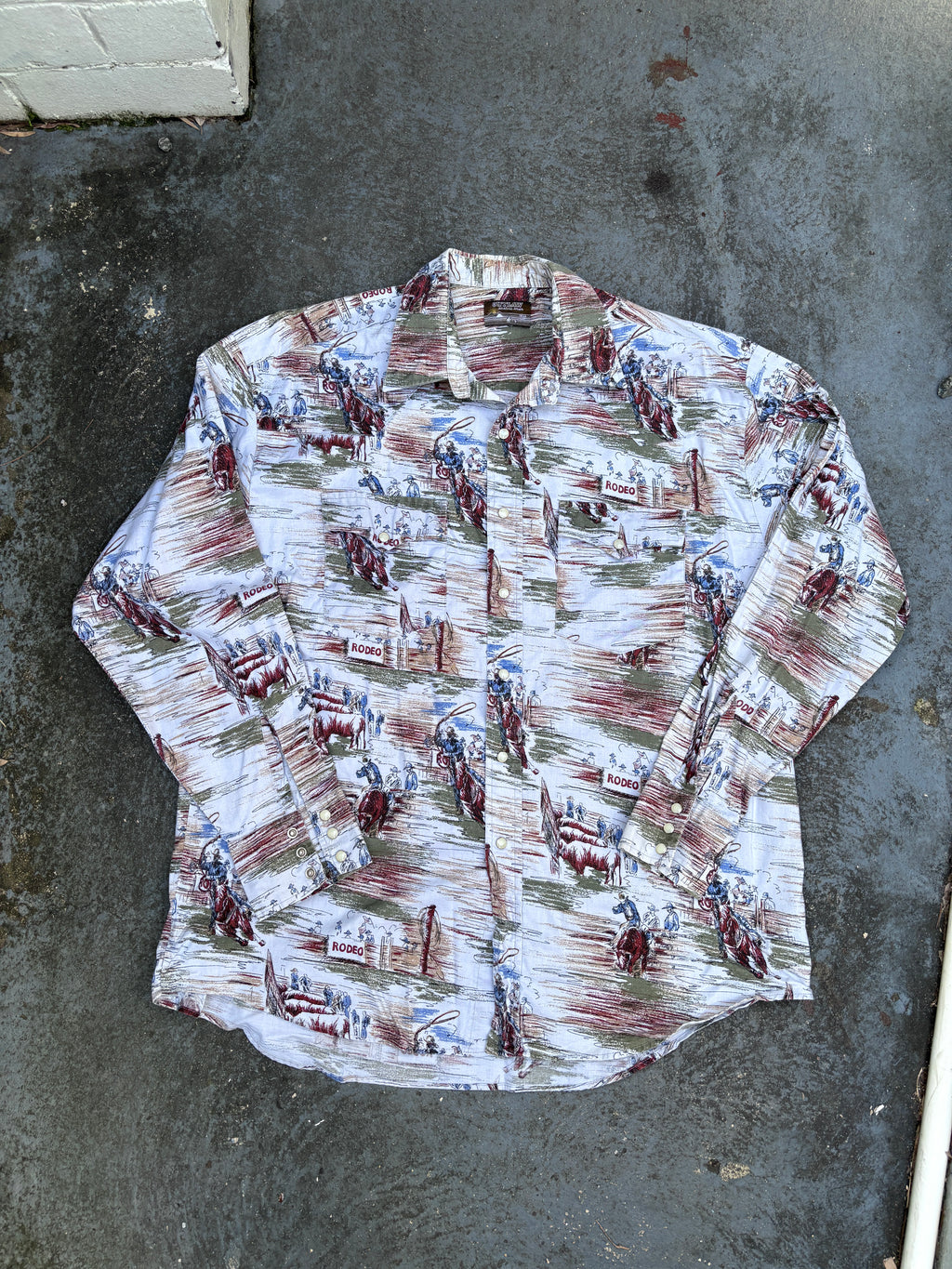 Vintage Outlaw Western Wear Shirt Size XL All Over Rodeo Pattern Pearl Snap Button Up