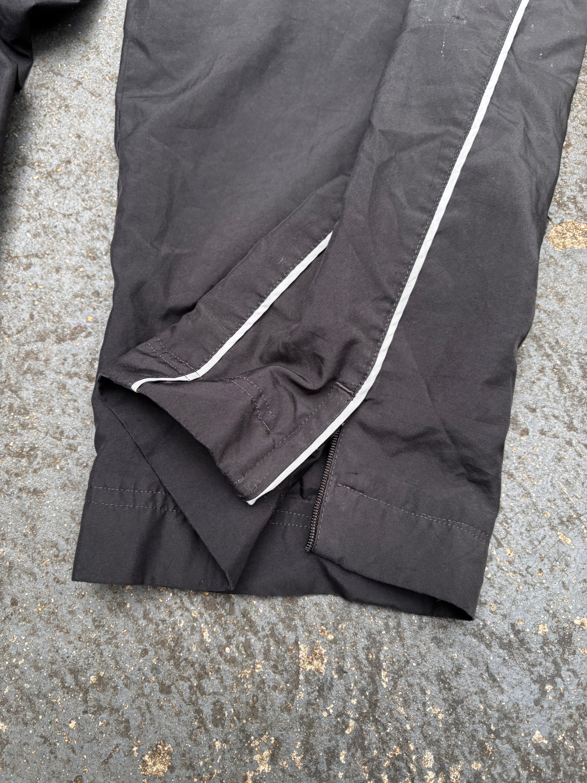 Vintage Y2K Nike 3/4 Track Pants XL Black Grey Piping Classic Windbreakers