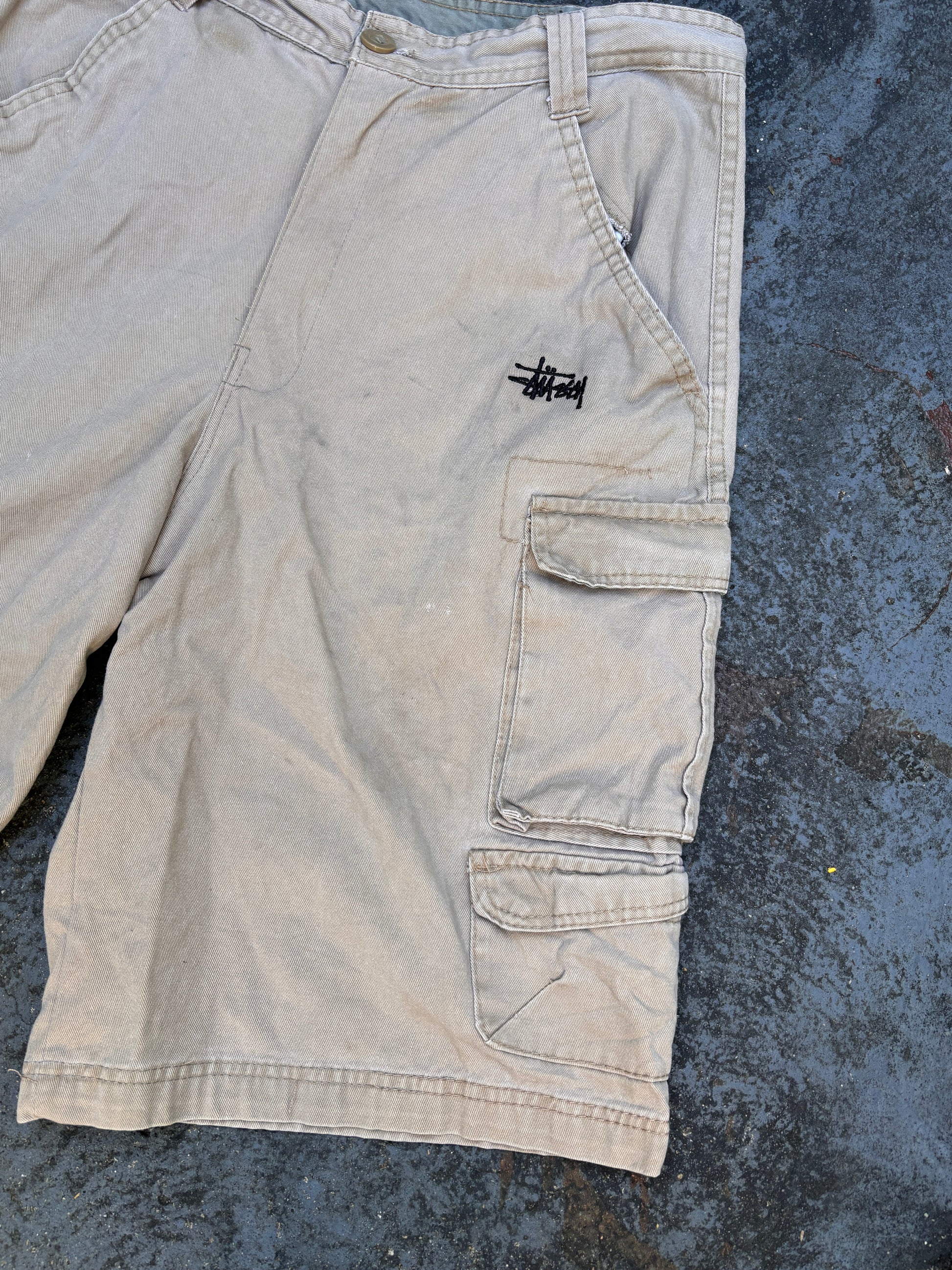 Vintage 90s Stussy Cargo Shorts Size M Tan Embroidered Logo Pockets Wide Leg