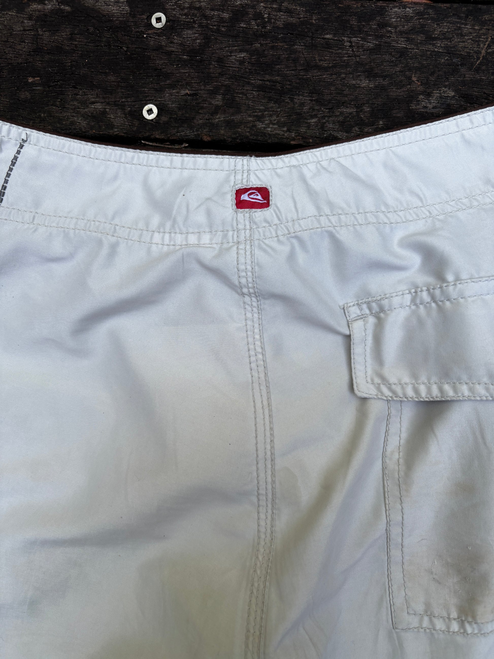 Vintage 90s Quiksilver Board Shorts Size 32 Creme