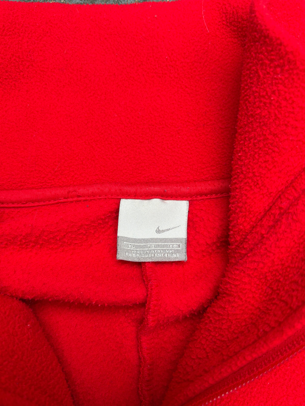 Vintage Y2K Nike Jumper Size XL Red Black Detail Spell Out 1/4 Zip Fleece