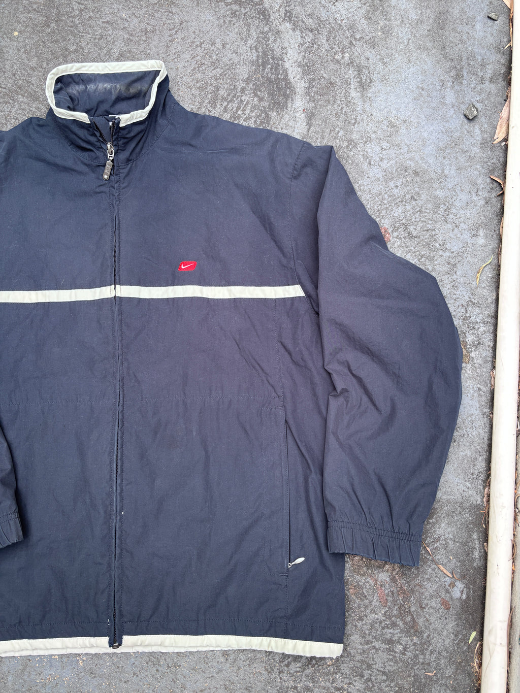 Vintage Y2K Nike Jacket Size S Navy Cream Detail Red Badge Full Zip Classic Windbreaker