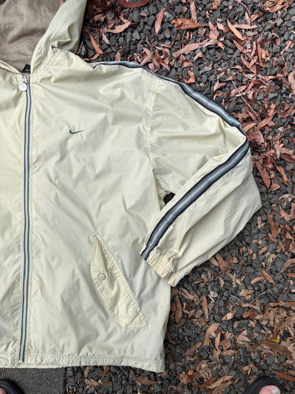 Y2K Nike Nylon Jacket Size XL Off White Cream Hooded Grey Tag Boxy Bungee Waist