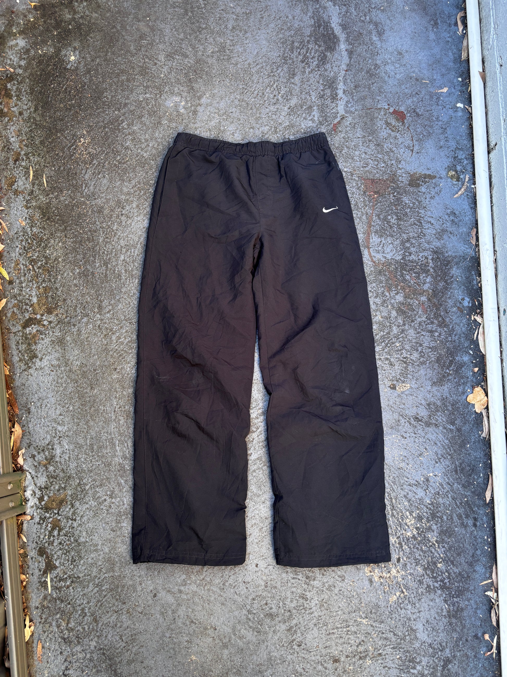 Vintage Y2K Nike Track Pants Sz M Black White Swoosh Classic Nylon Windbreakers