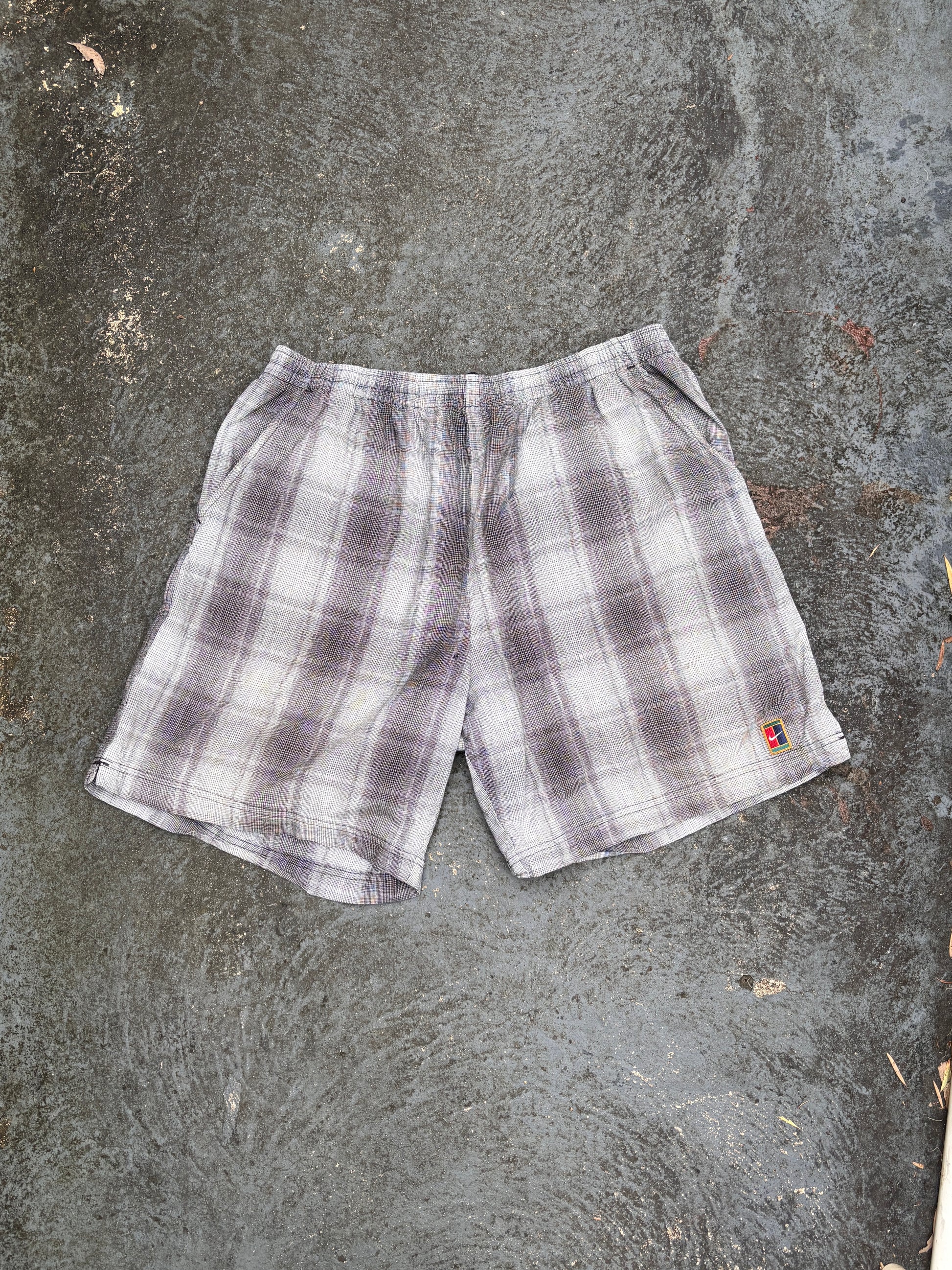 Vintage 90s Nike Court Shorts Size L Black/White Checkered Wide Leg w Logo
