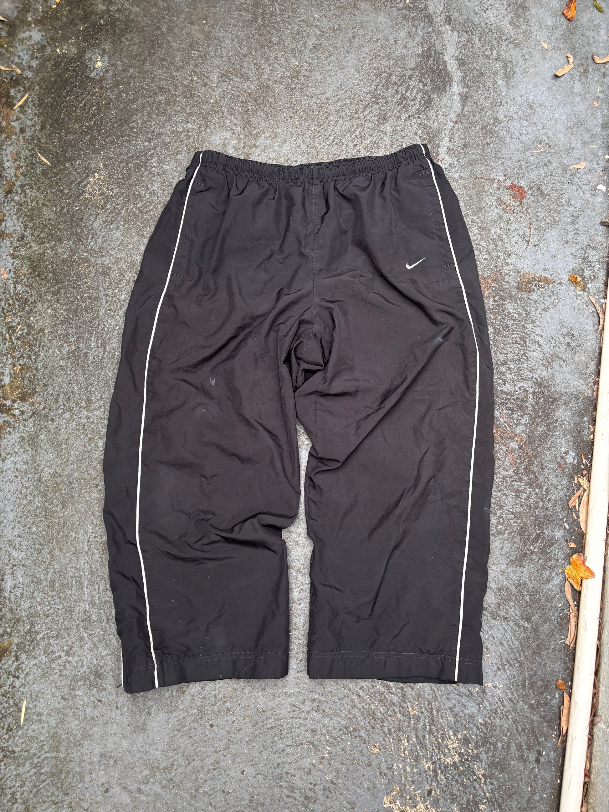 Vintage Y2K Nike 3/4 Track Pants XL Black Grey Piping Classic Windbreakers