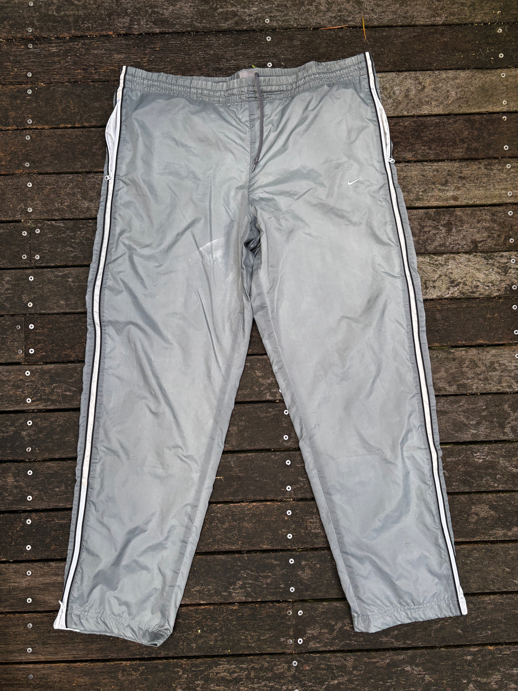 Classic Nike Track Pants Size M Green Grey Nylon Windbreakers