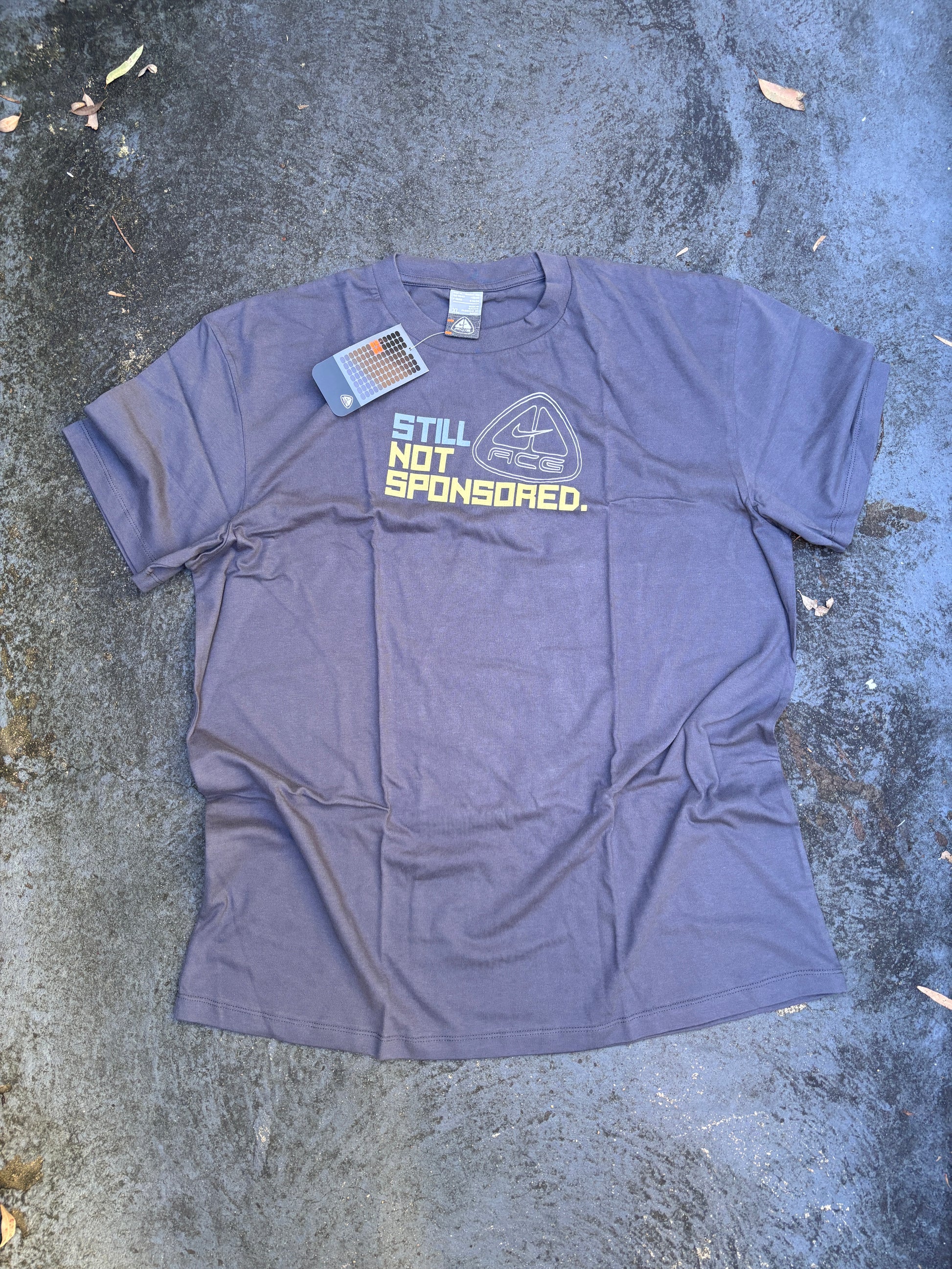 NWT Vintage Y2K Nike ACG T-shirt Size XL Grey Still Not Sponsored Logo Deadstock