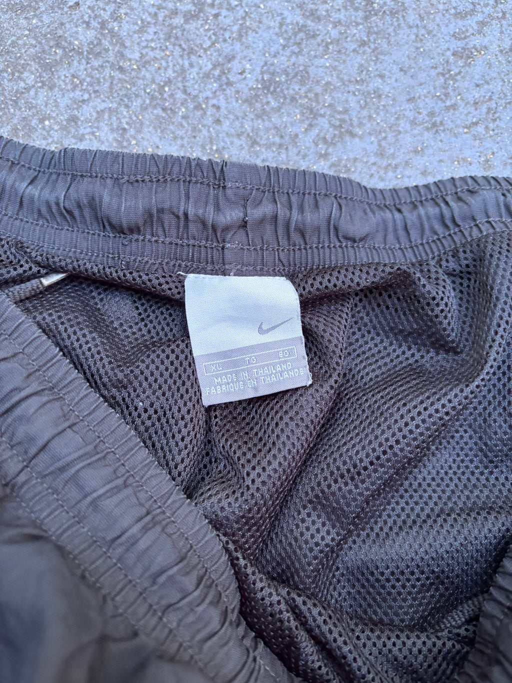 Vintage Y2K Nike Track Pants Size XL Black Grey Detail Swoosh Classic Nylon Windbreakers