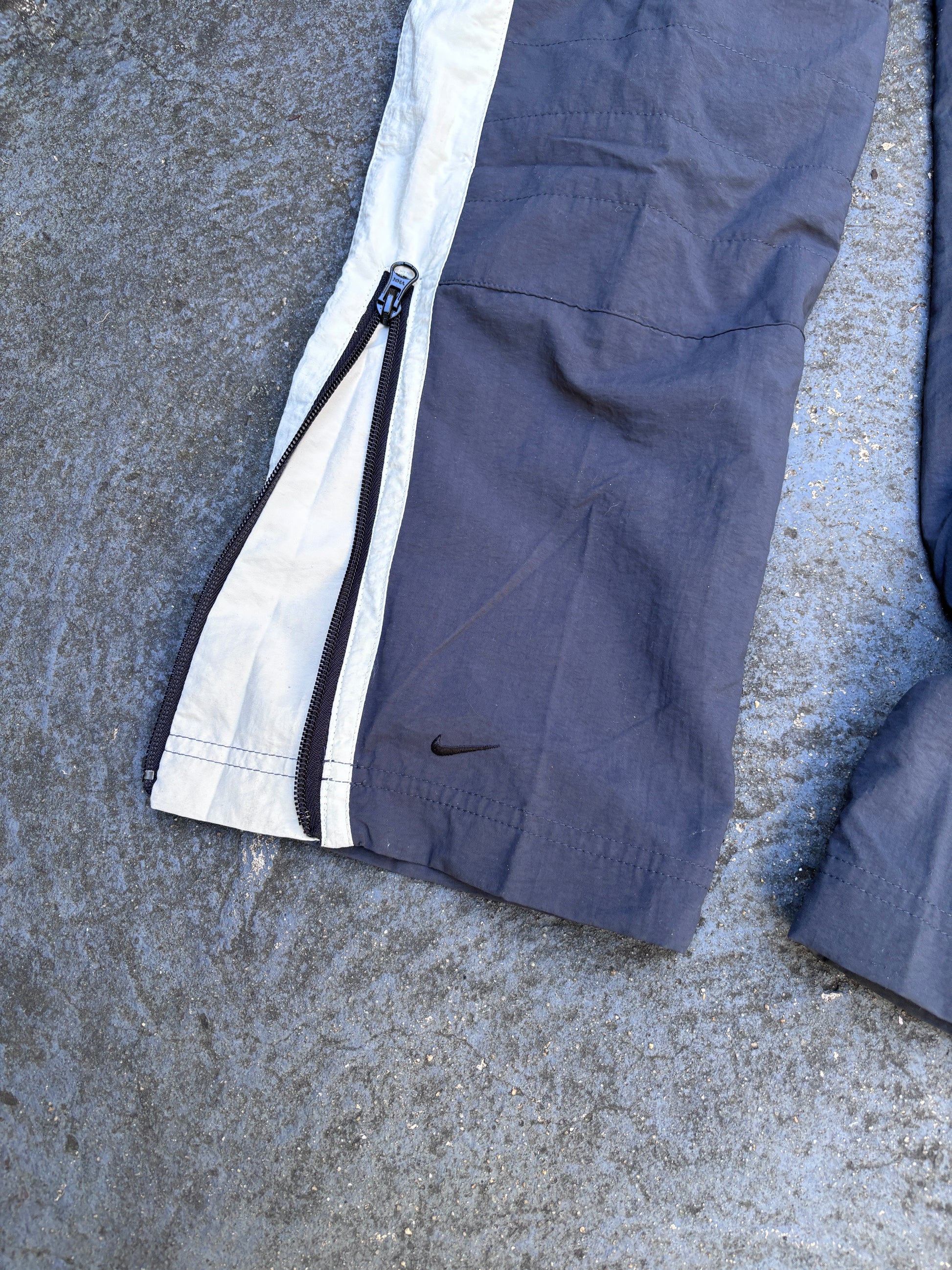 Vintage Y2K Nike Track Pants Women’s S Grey Cream Detail Nylon Wide Leg Windbreakers