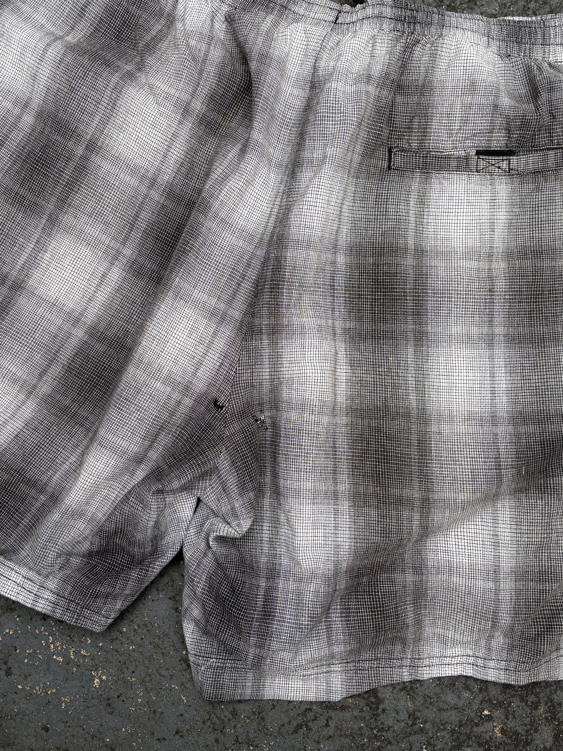 Vintage 90s Nike Court Shorts Size L Black/White Checkered Wide Leg w Logo
