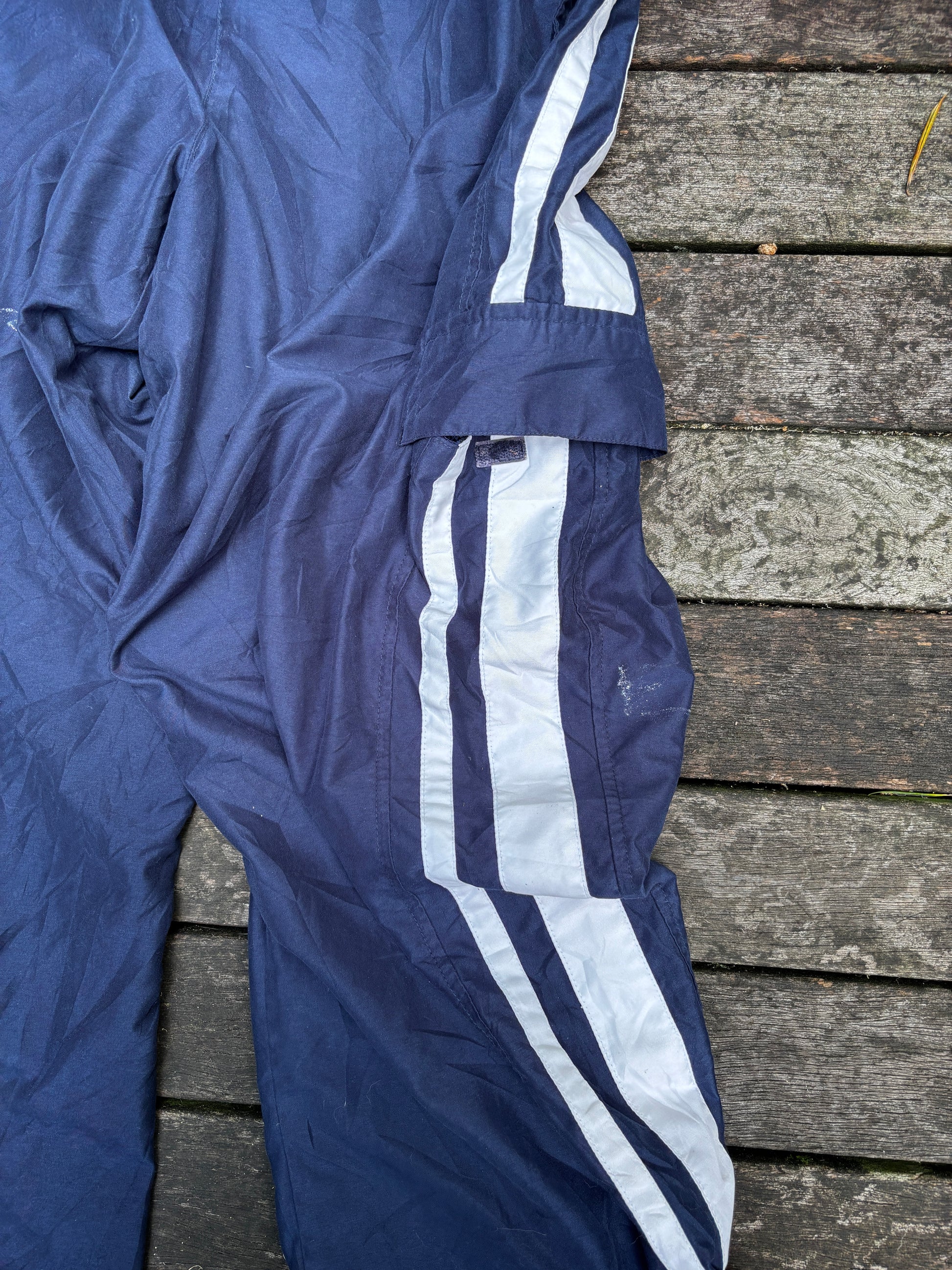 Vintage Nike Cargo Pants Size XL in Navy Y2K