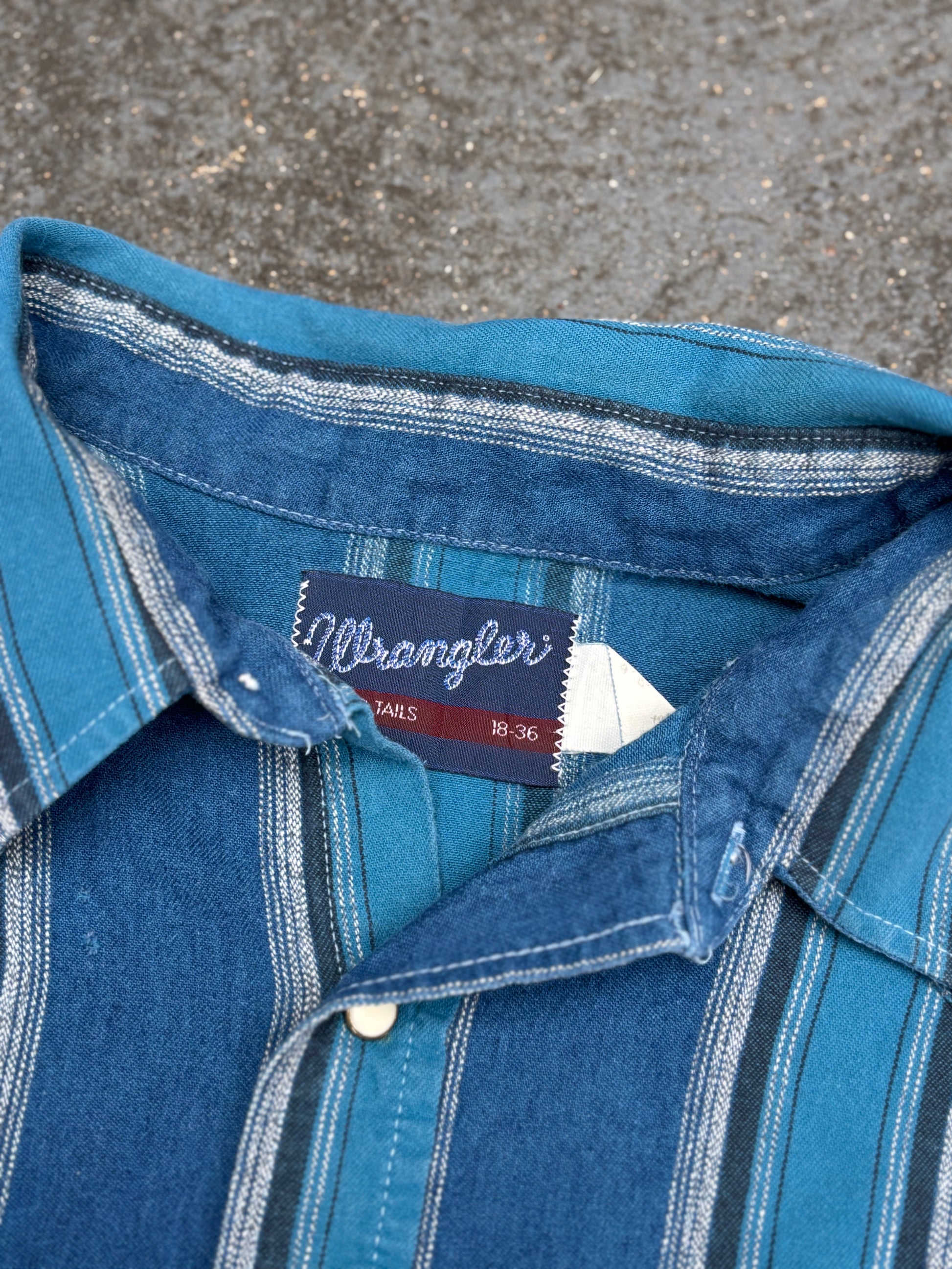 Vintage 90s Wrangler Western Shirt Size XXL Blue Two Tone Down Stripe Pearl Snap Buttons