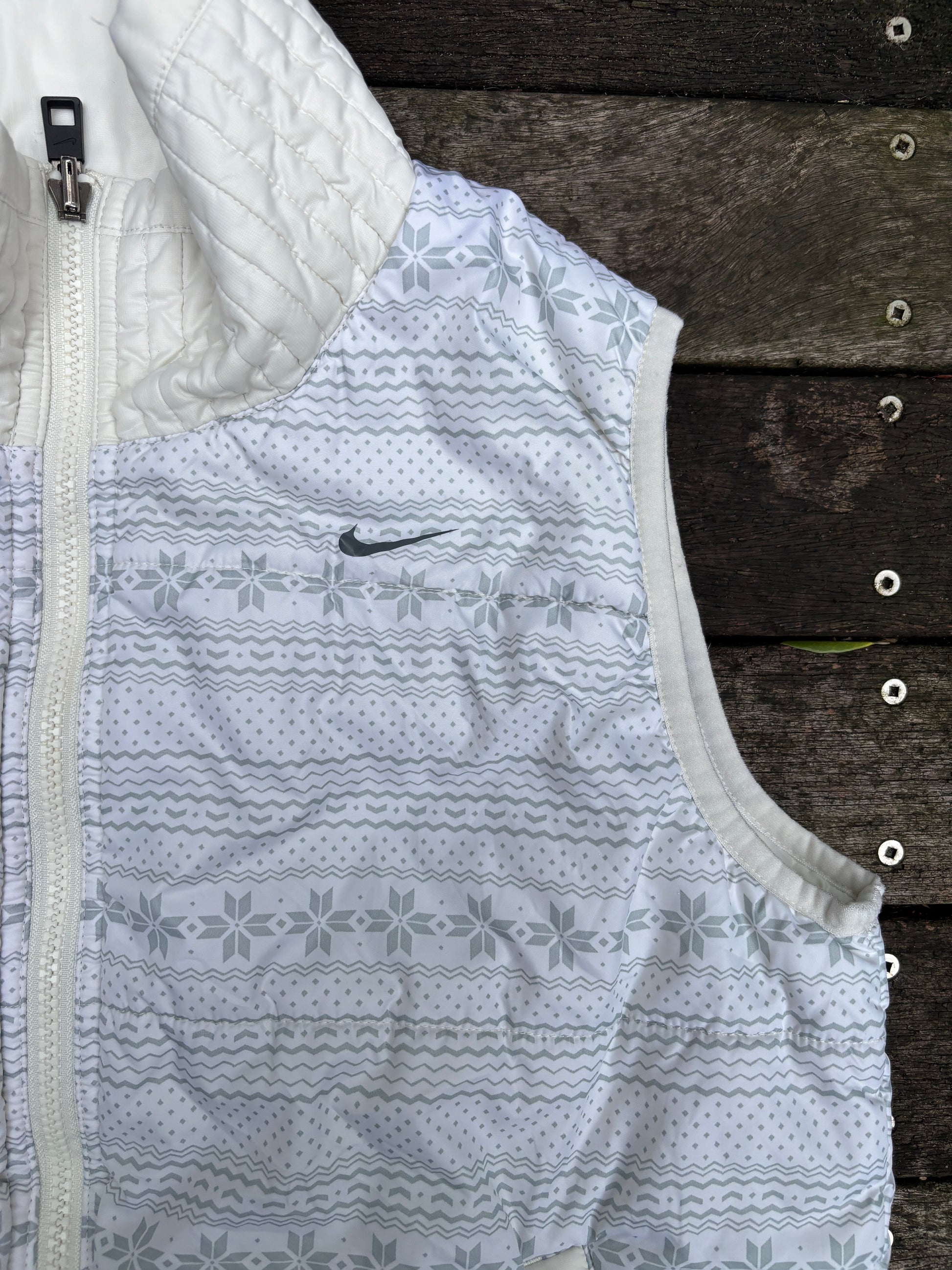 Reversible Nike Puffer Vest Size L White