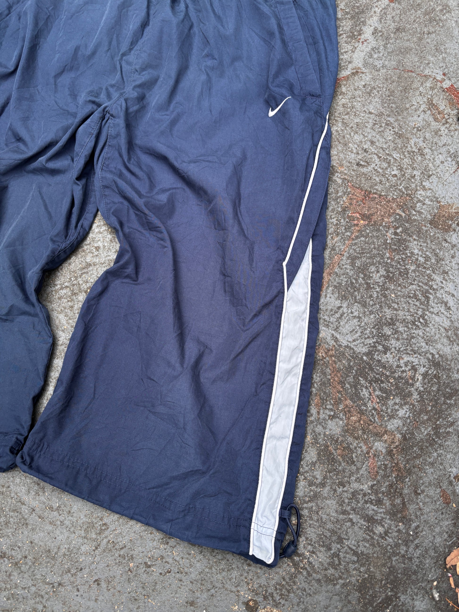 Vintage Y2K Nike 3/4 Track Pants L Navy White Detail Swoosh Classic Windbreakers