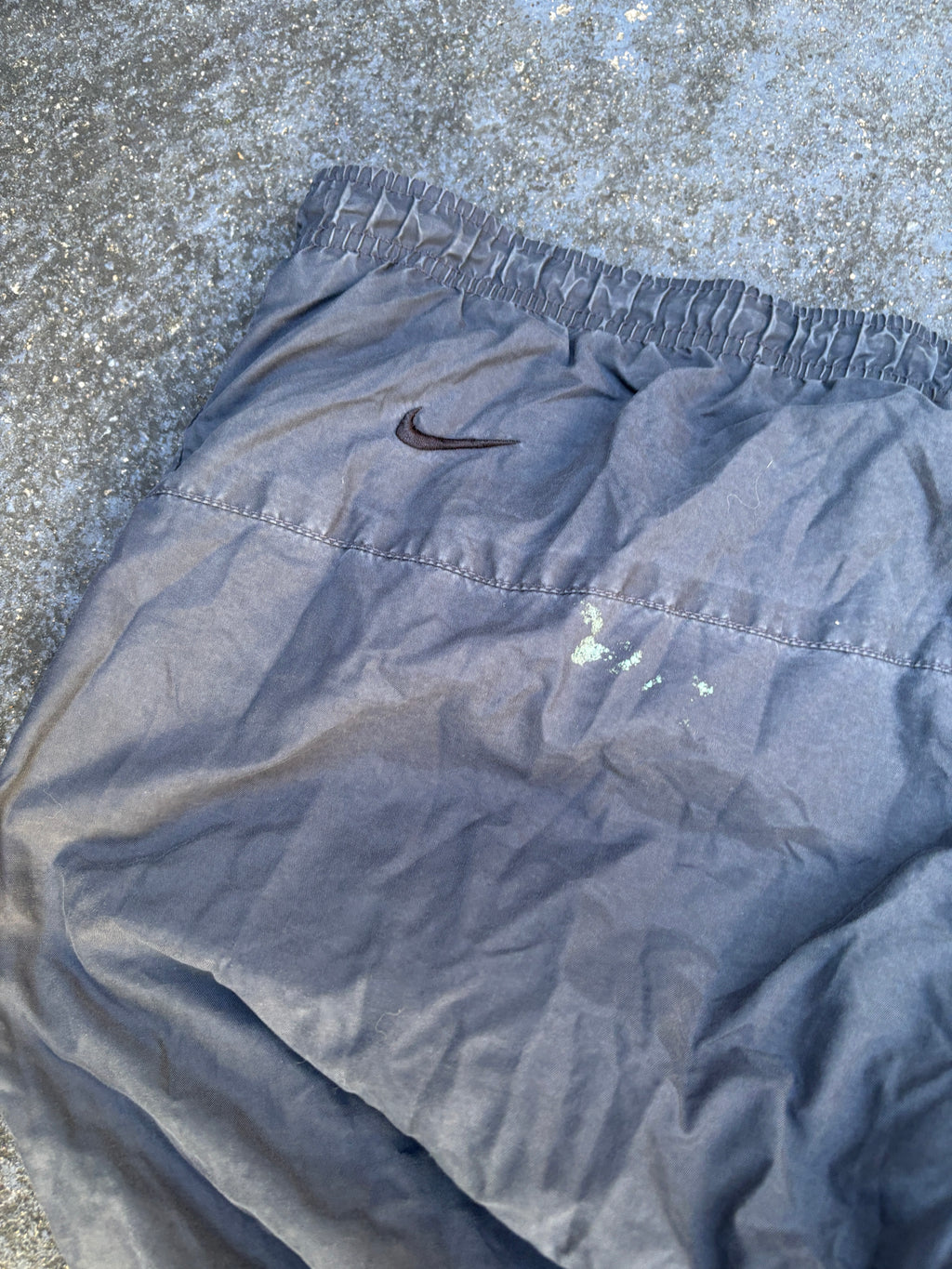 Vintage Y2K Nike Track Pants Size M Grey Beige Detail Spell Out Logo Windbreaker