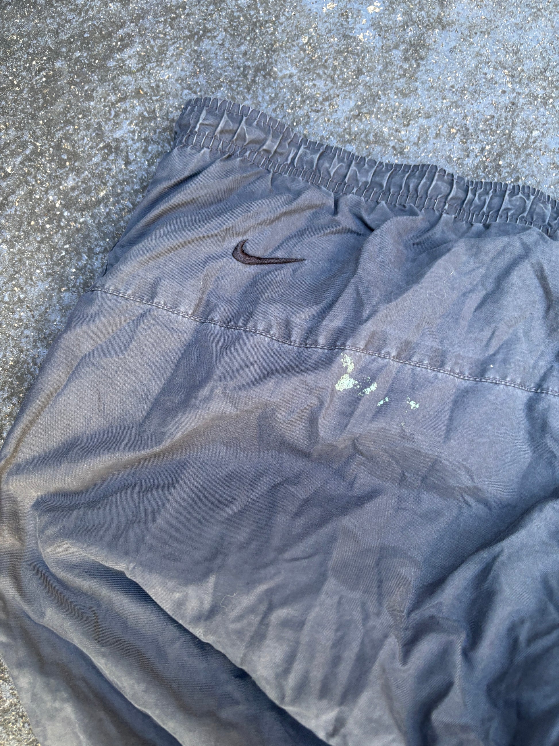 Vintage Y2K Nike Track Pants Size M Grey Beige Detail Spell Out Logo Windbreaker