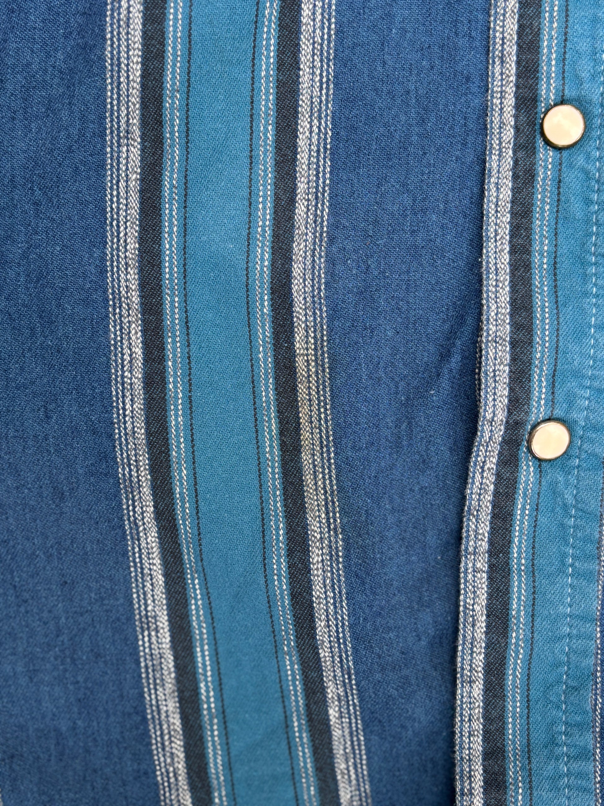 Vintage 90s Wrangler Western Shirt Size XXL Blue Two Tone Down Stripe Pearl Snap Buttons