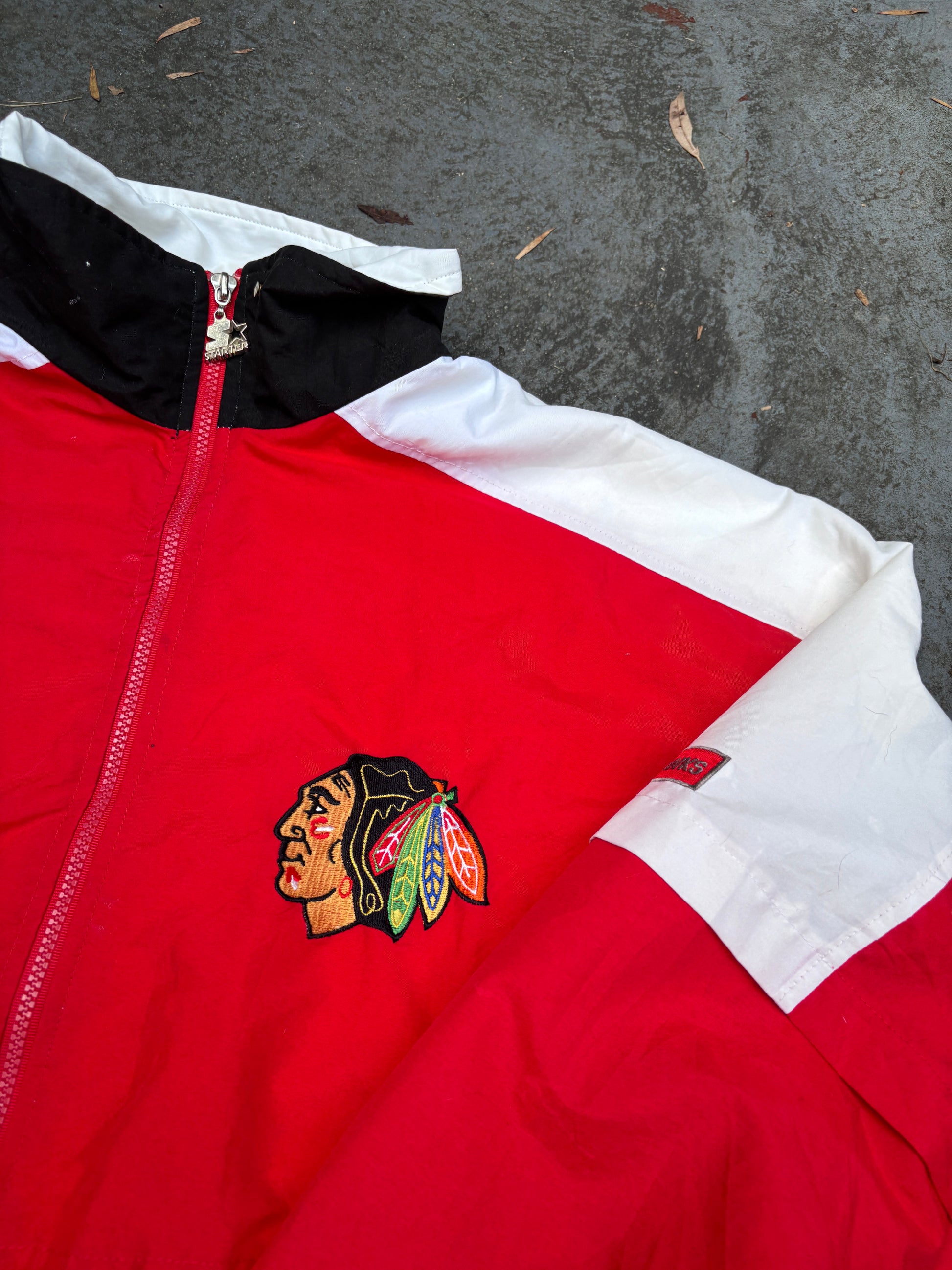 Vintage 90s Starter Jacket Size L Red Black Chicago Blackhawks Nylon Windbreaker