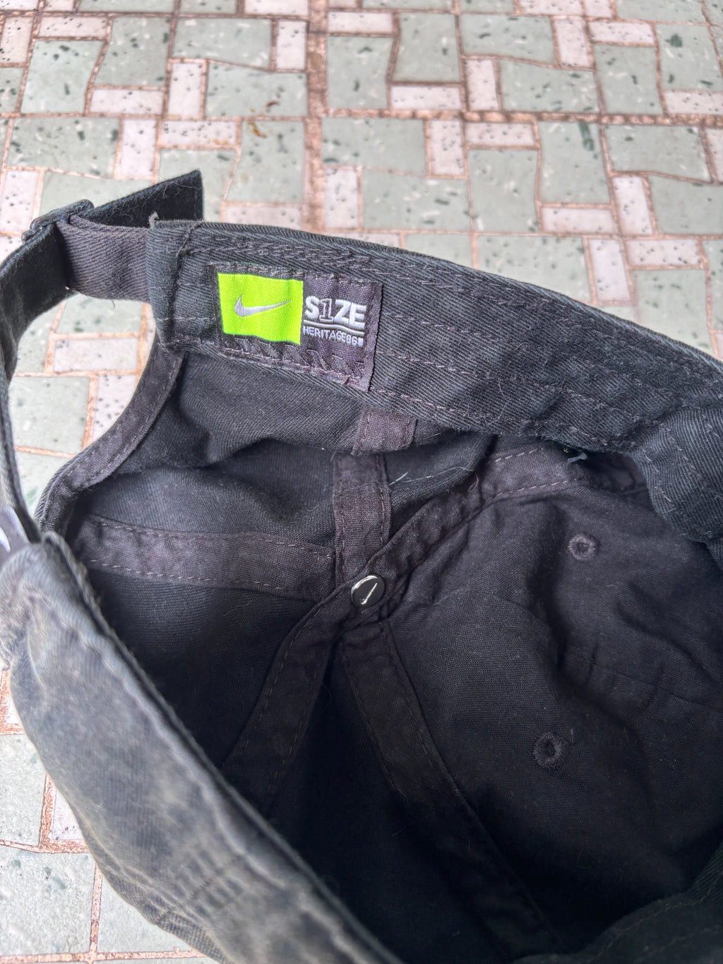 Nike Black Swoosh Cap OSFM Green Tag – Super Faded Washed Look
