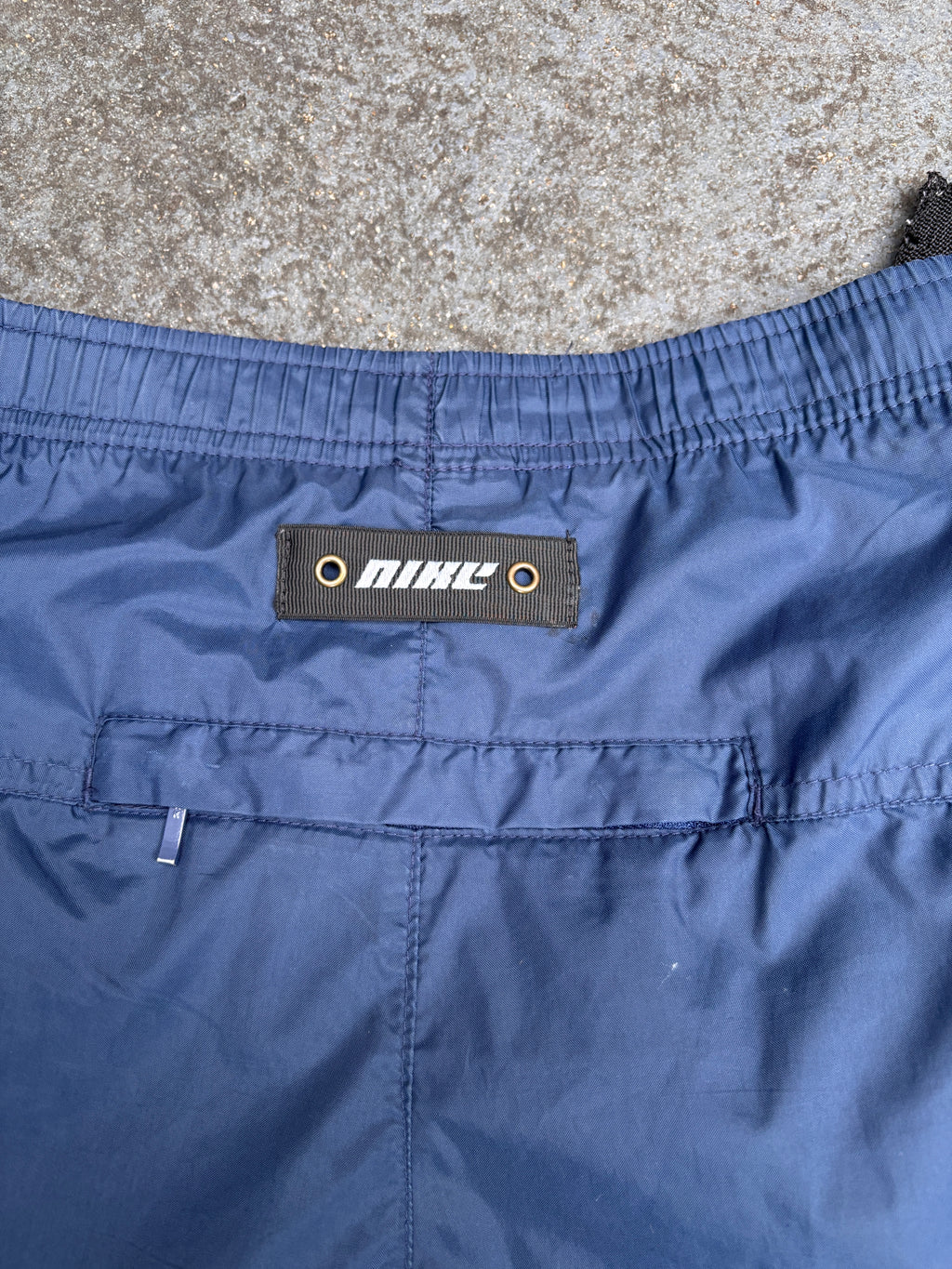 Vintage Y2K Nike Track Pants L Navy White Swoosh Spell Out Classic Windbreakers