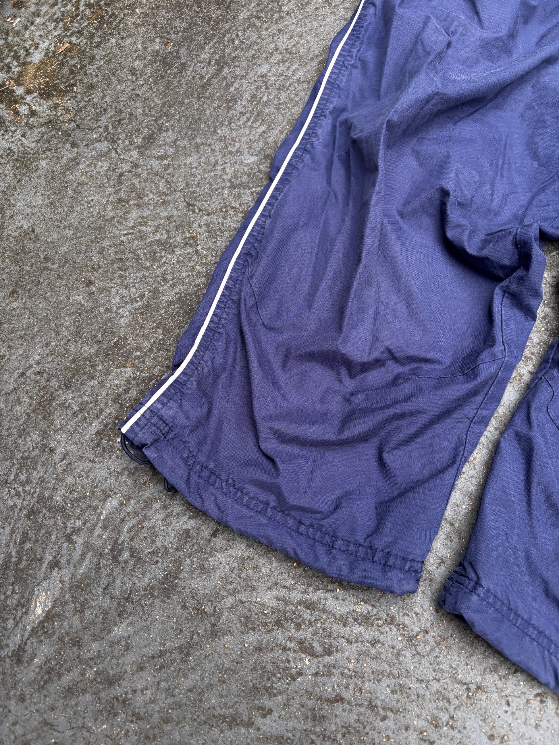 Vintage Y2K Nike 3/4 Track Pants M Navy White Detail Swoosh Classic Windbreakers