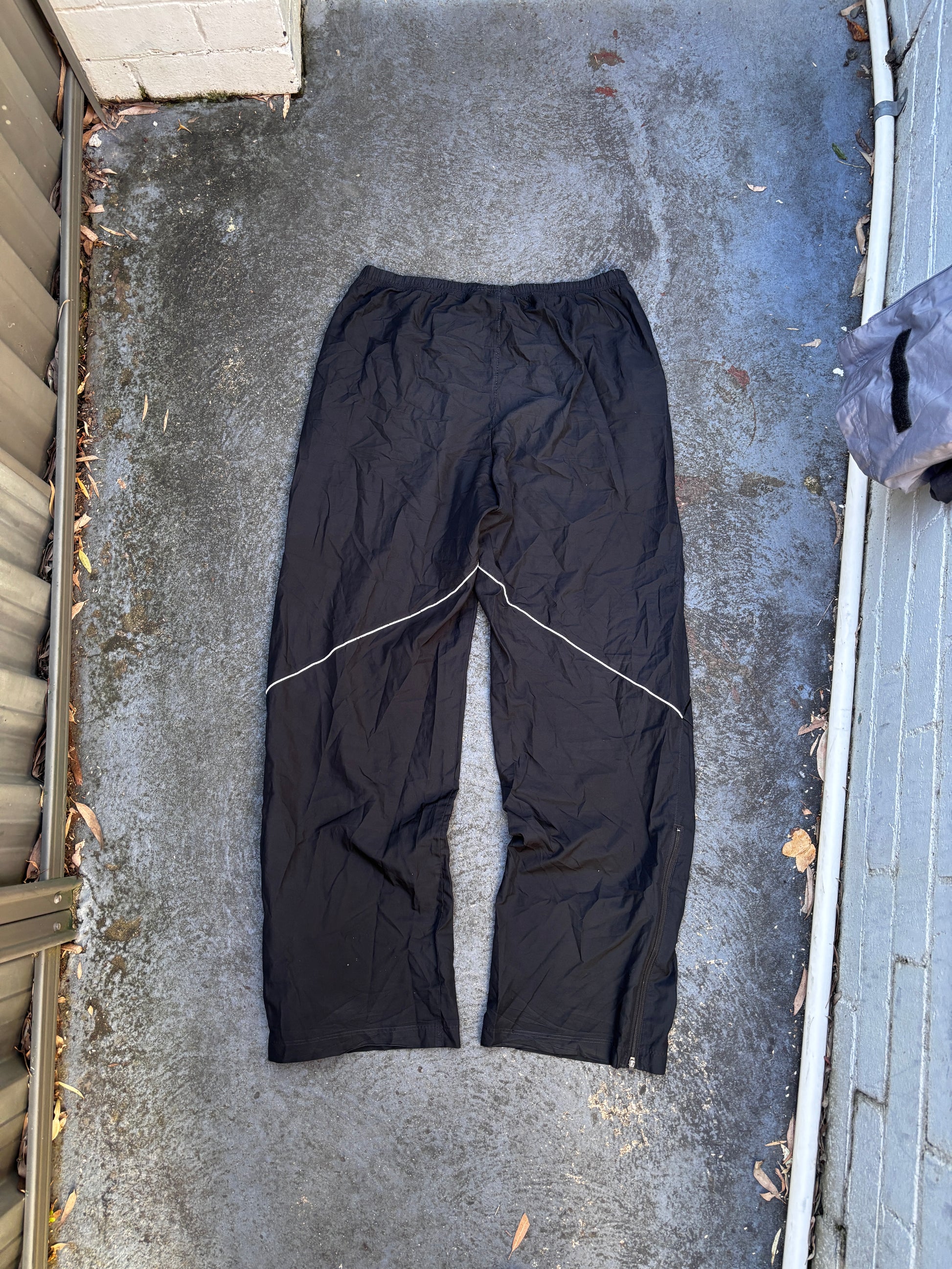 Nike Track Pants Size L Black White Swoosh Wide Leg Classic Nylon Windbreaker
