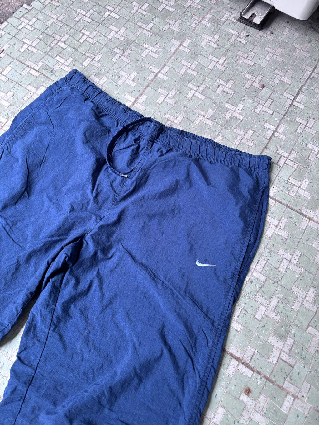 Classic Y2K Nike Windbreaker Track Pants Size XL Navy Red Detail Nylon Style
