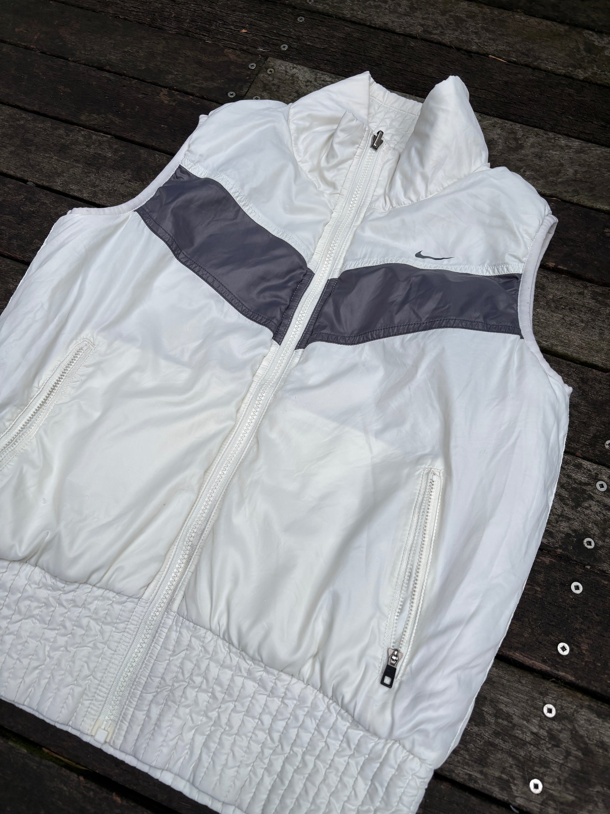 Reversible Nike Puffer Vest Size L White