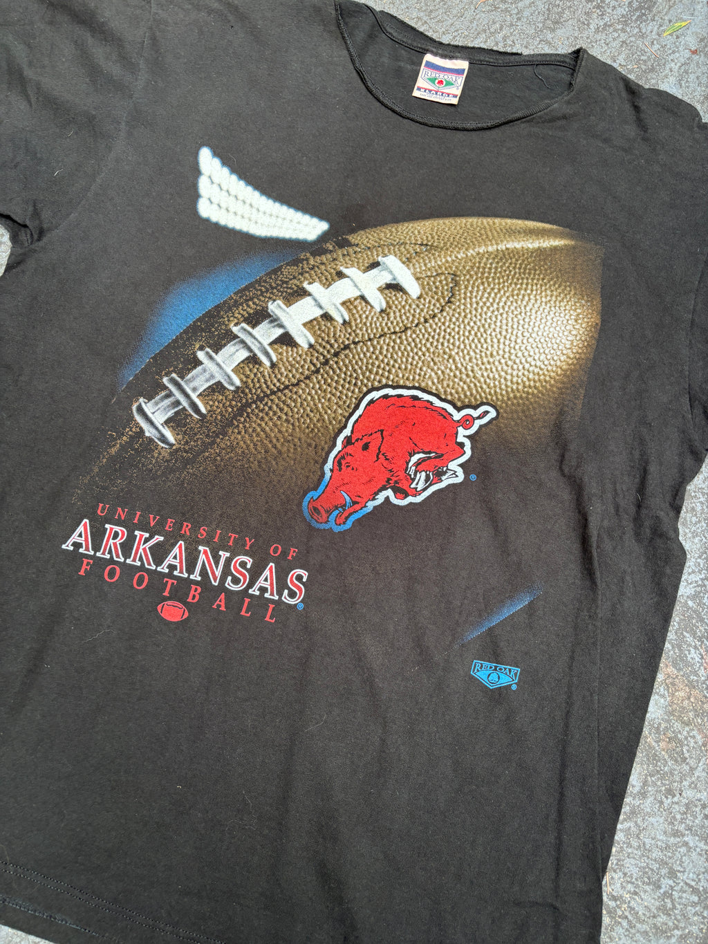 Vintage 90s University of Arkansas T-Shirt XL Black Red Oak Football Graphic USA