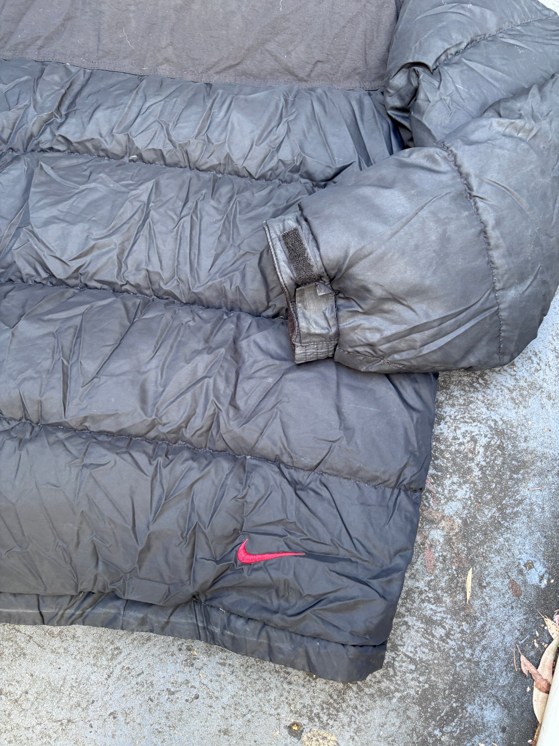 Vintage 90s Nike Down Puffer Jacket Size L Oversized Black Red Swoosh Full Zip