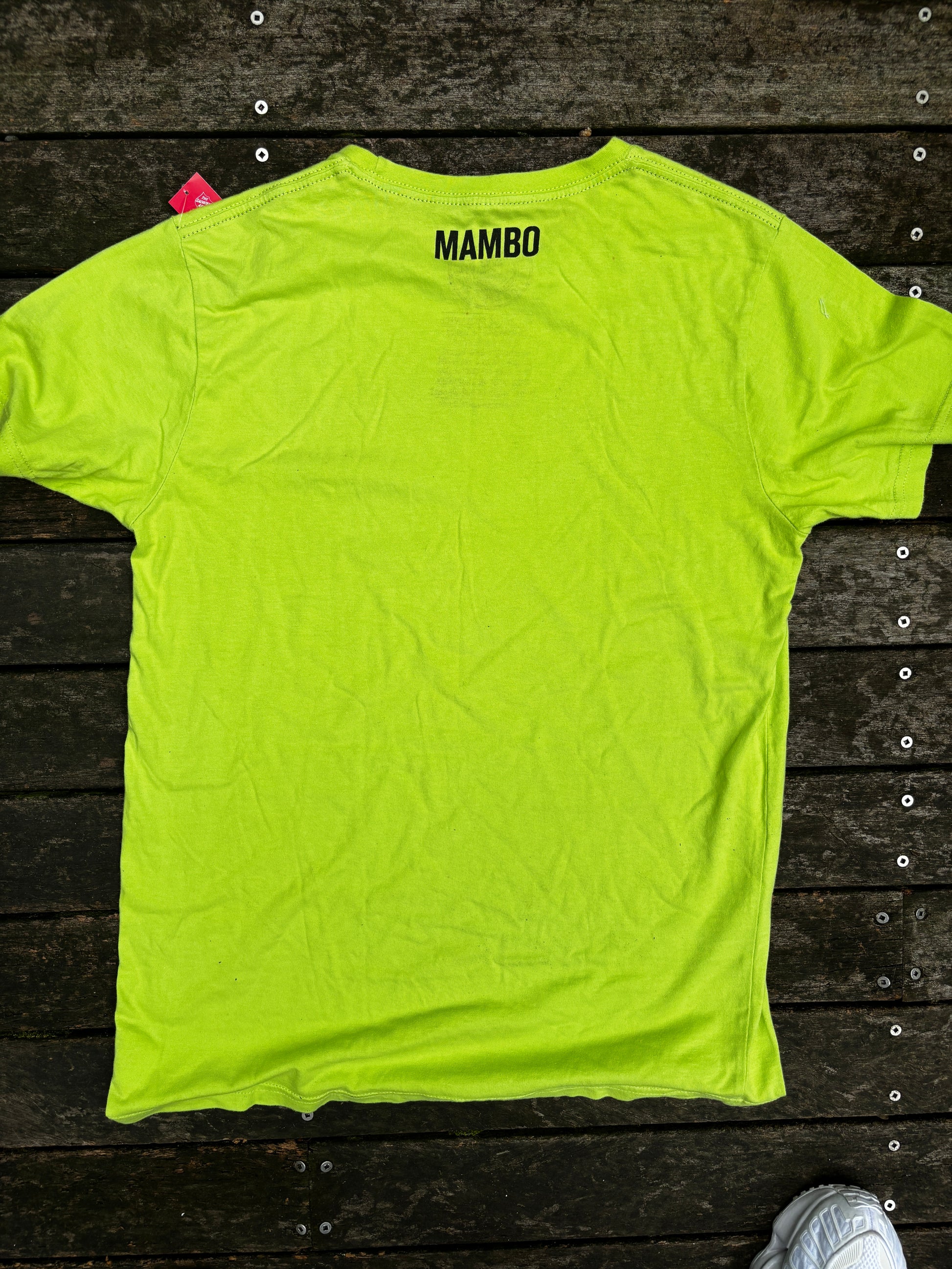 Mambo Farting Dog T-shirt Size S