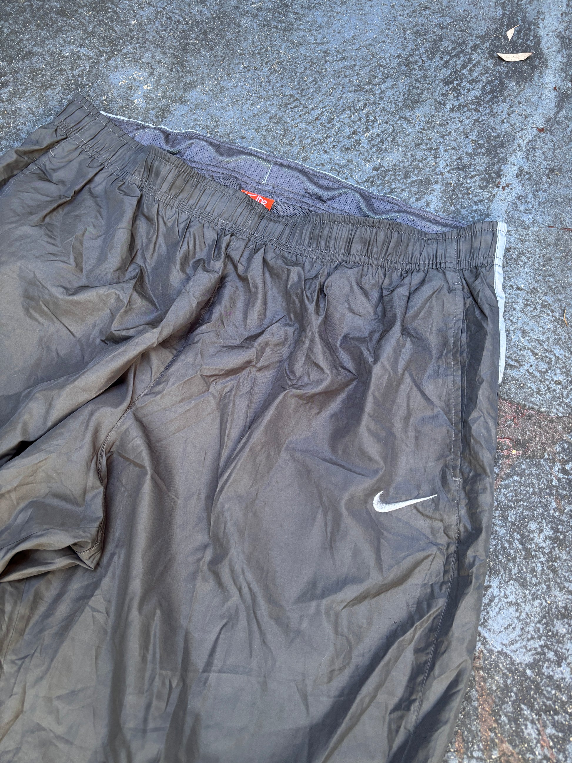 Vintage Y2K Nike Track Pants Men’s XL Grey Two Tone White Swoosh Windbreakers