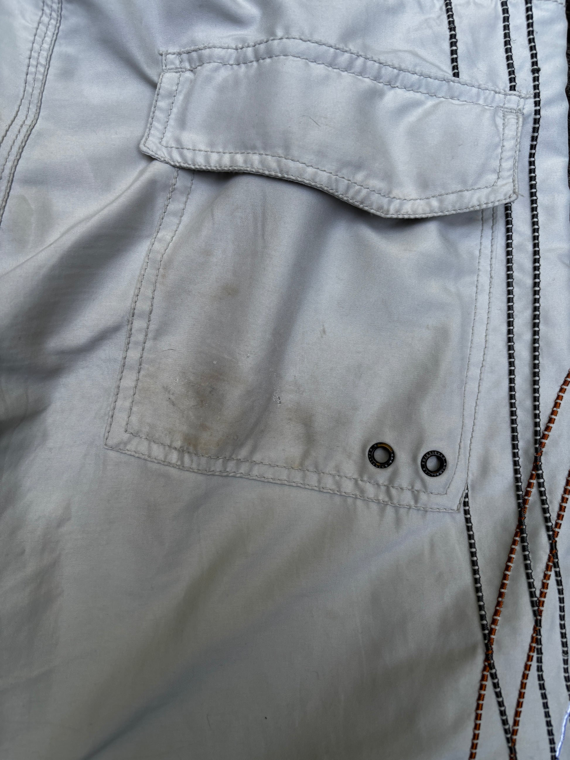 Vintage 90s Quiksilver Board Shorts Size 32 Creme