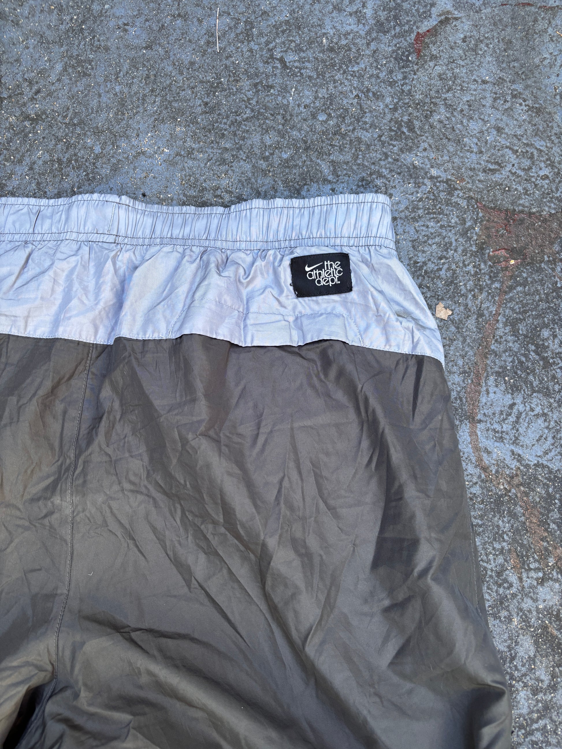 Vintage Y2K Nike Track Pants Men’s XL Grey Two Tone White Swoosh Windbreakers