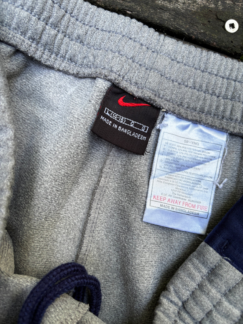 90's Nike Tearaway Track Pants in Grey Size M