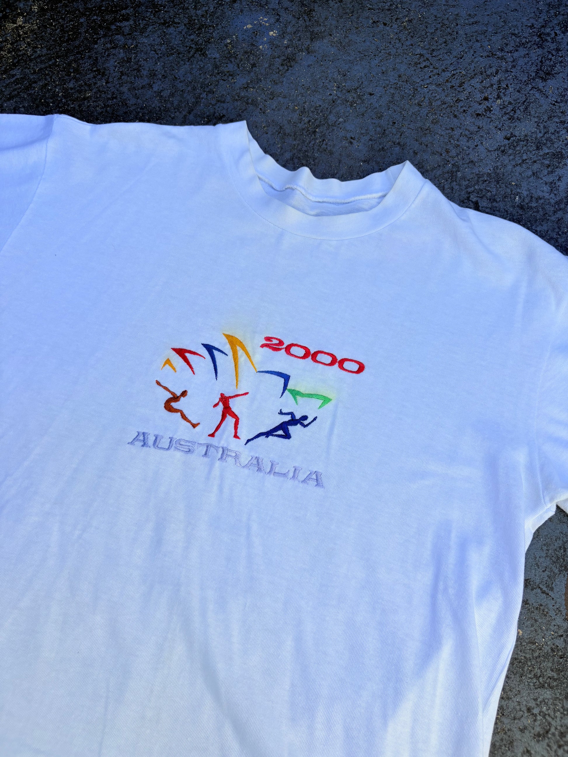 Vintage 90s Single Stitch Sydney Olympics T-shirt Size M White Embroidered Crew