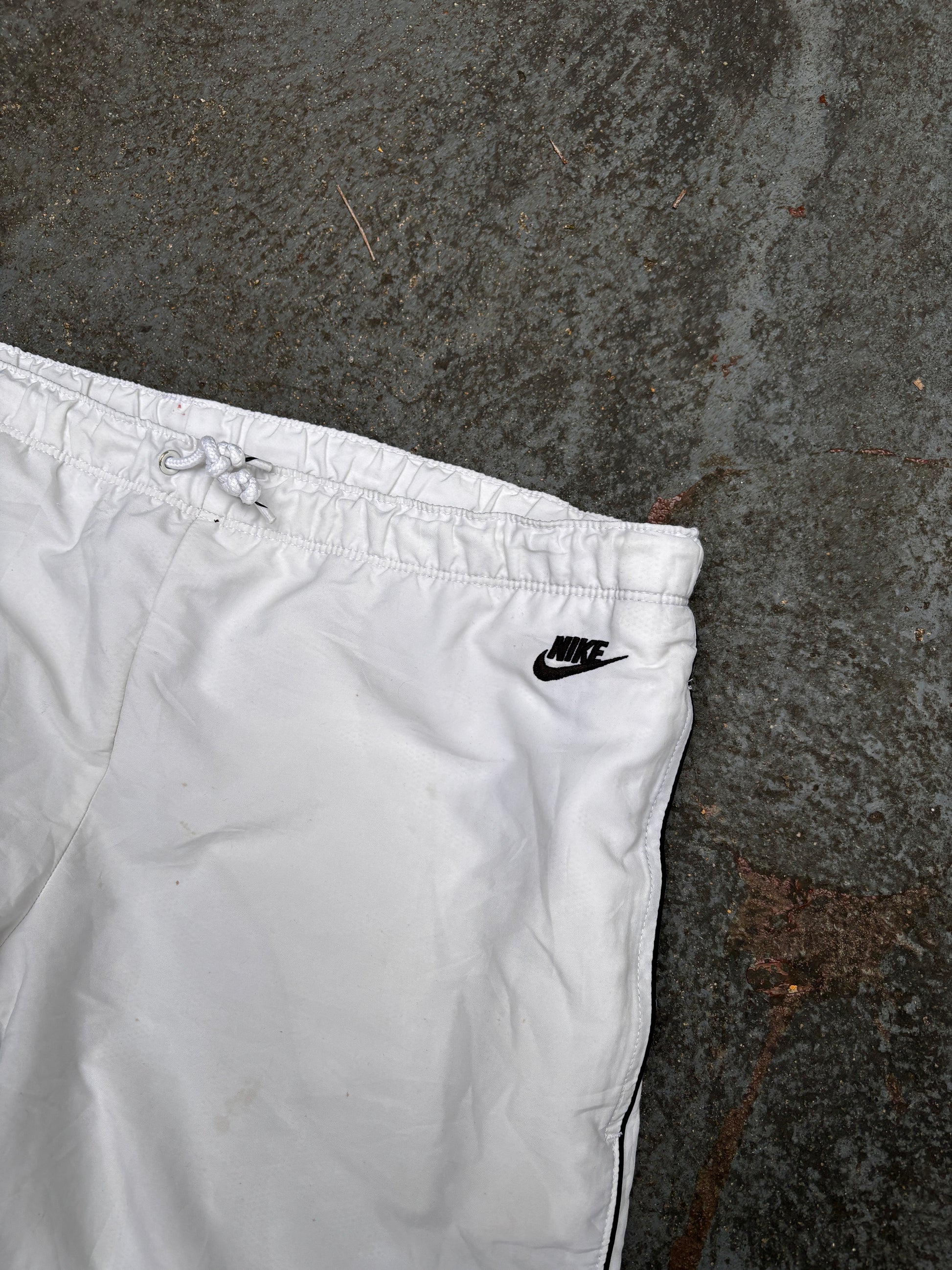 Vintage Y2K Nike Track Pants Size M White Black Detail Classic Windbreakers
