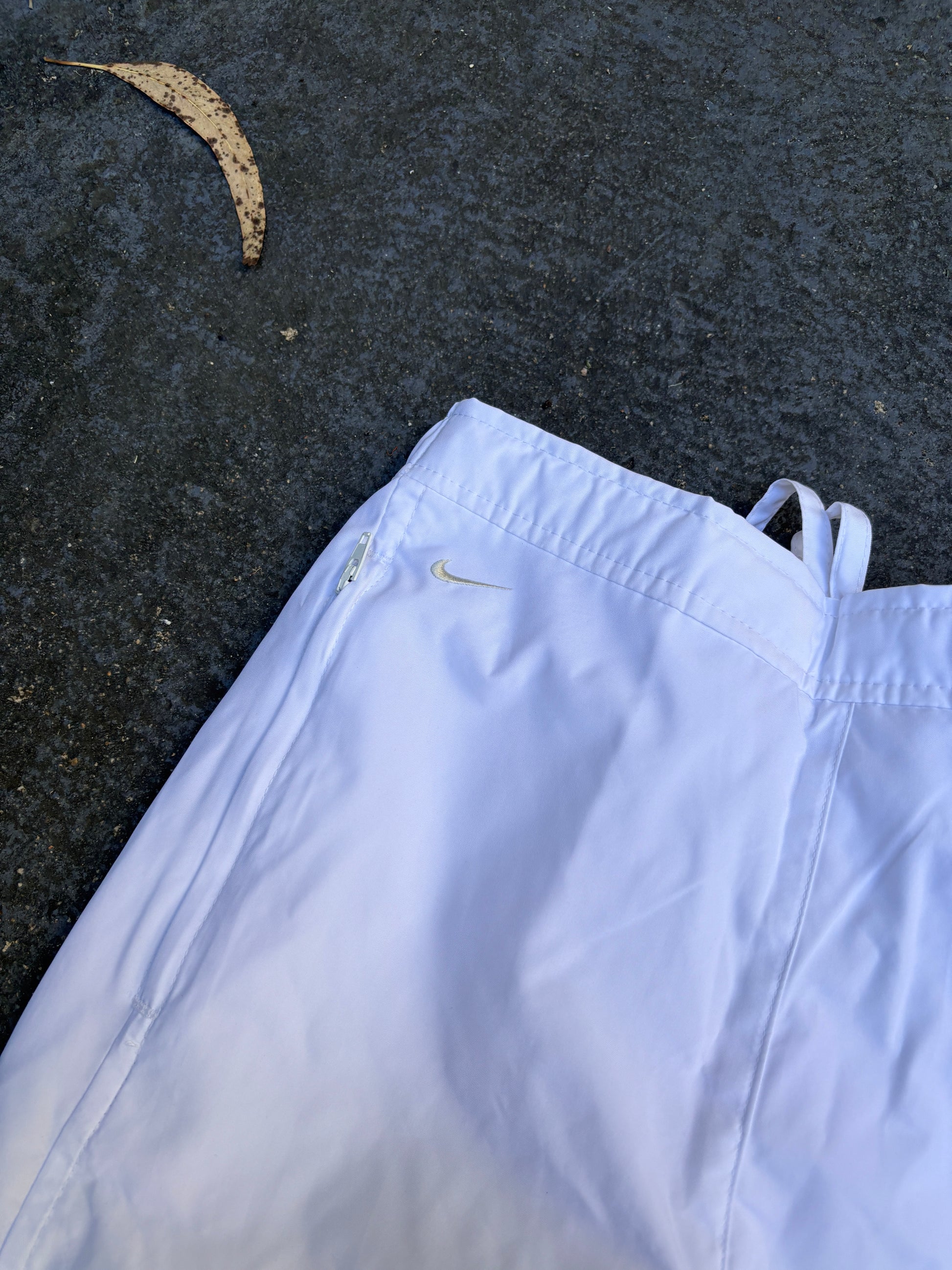 Vintage Y2K Nike Track Pants Womens S White Silver Swoosh Wide Leg Nylon Windbreaker