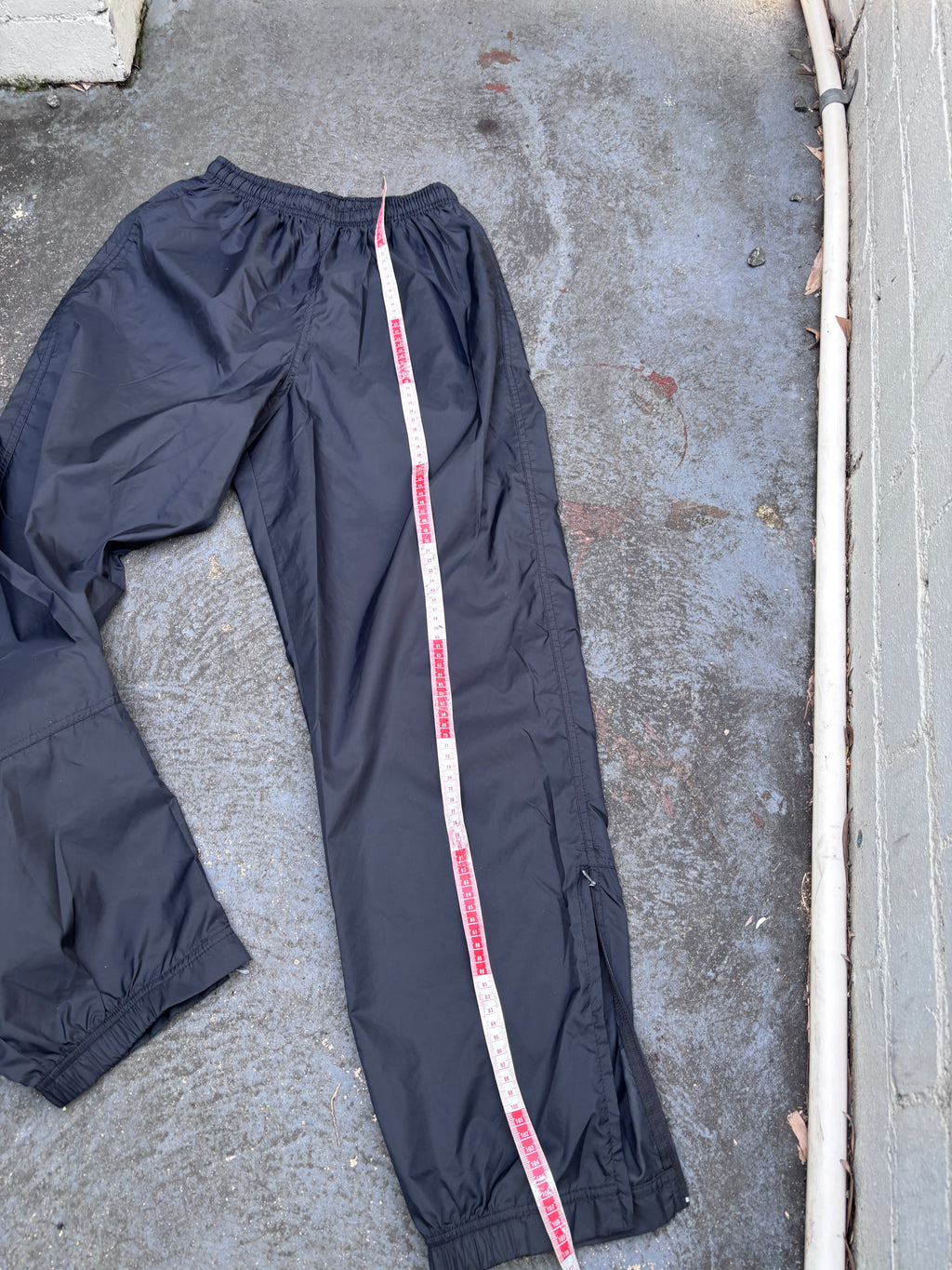Vintage 90s Nike Track Pants Men’s L Black White Swoosh Light Nylon Windbreakers