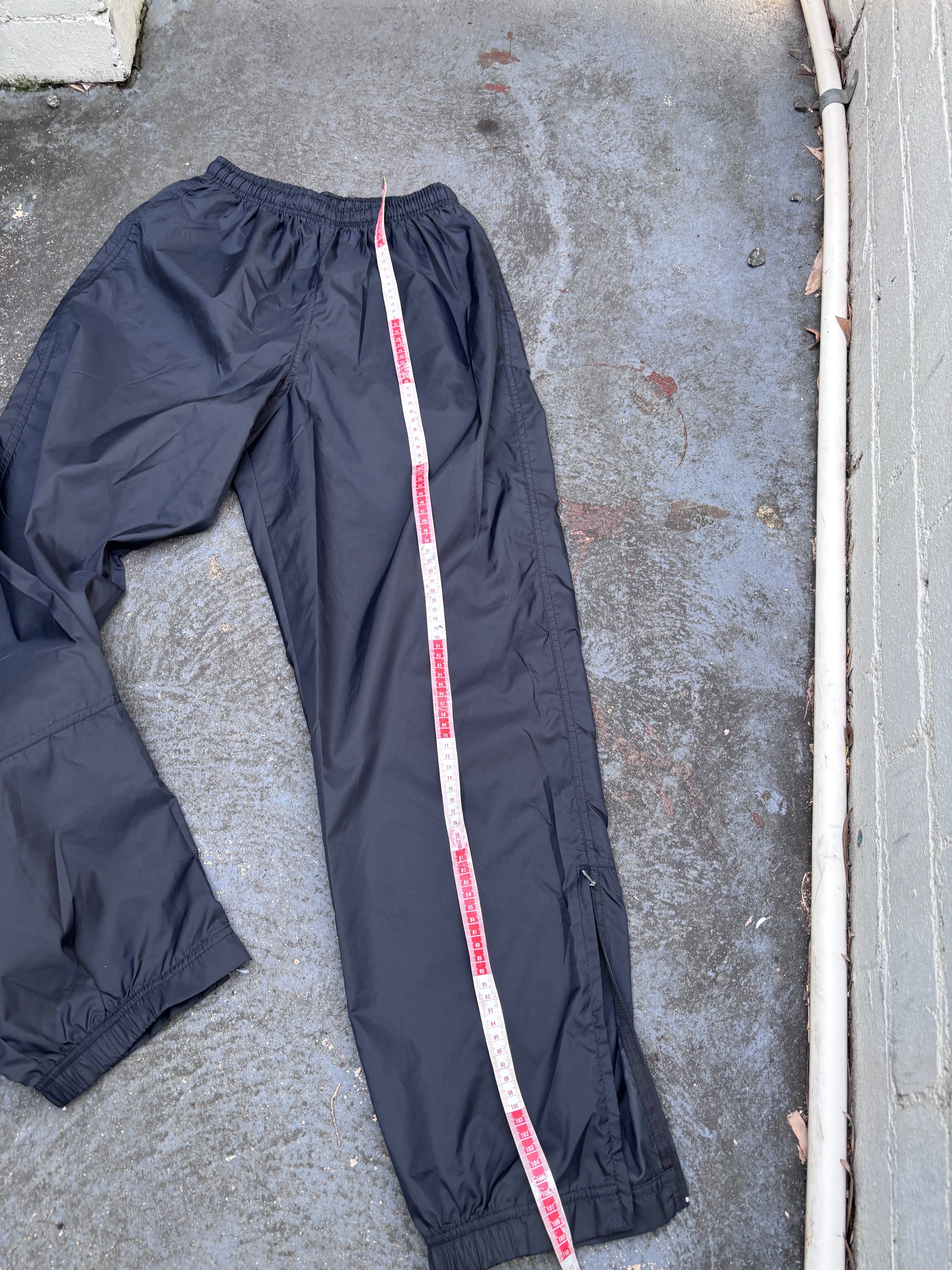 Vintage 90s Nike Track Pants Men’s L Black White Swoosh Light Nylon Windbreakers