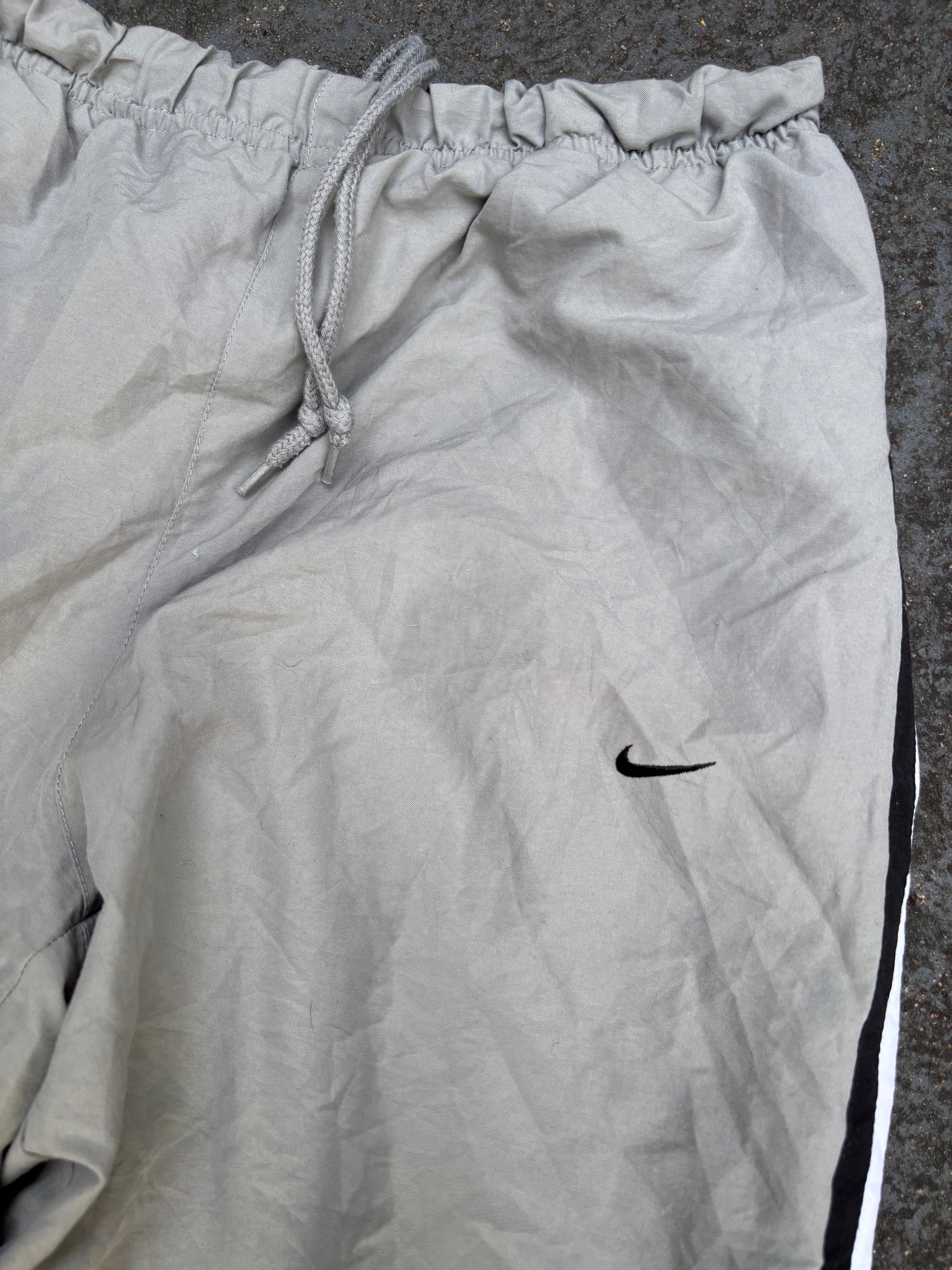 Vintage Y2K Nike Track Pants Size S Grey Black Detail Bungee Waist Cuff Windbreakers