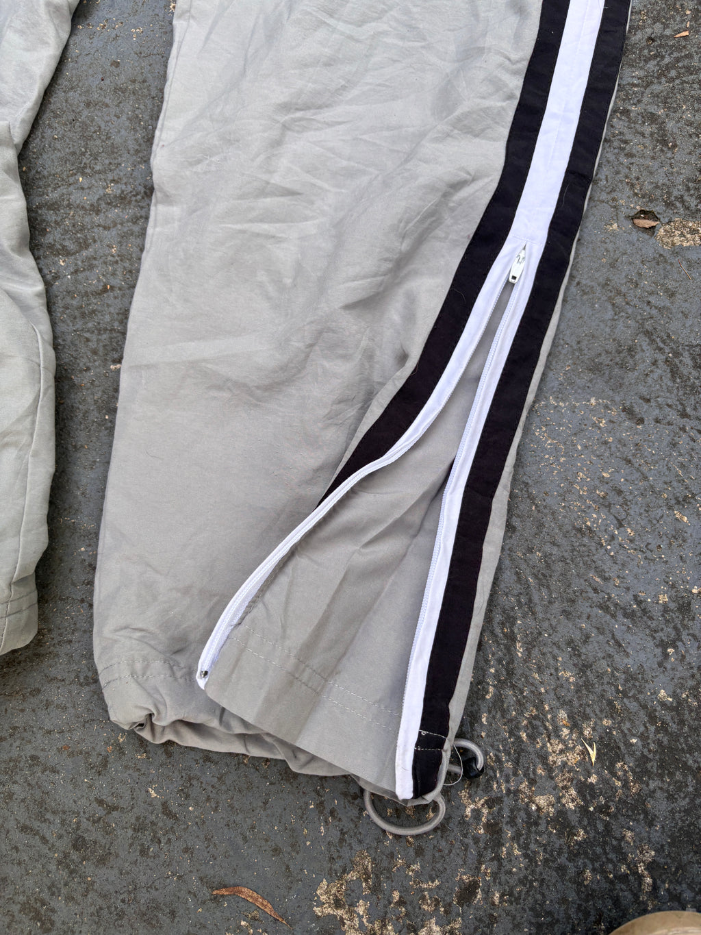 Vintage Y2K Nike Track Pants Size S Grey Black Detail Bungee Waist Cuff Windbreakers