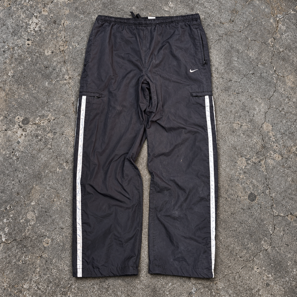 Vintage Y2K Nike Cargo Track Pants XL Black White Grey Side Detail Wide Leg